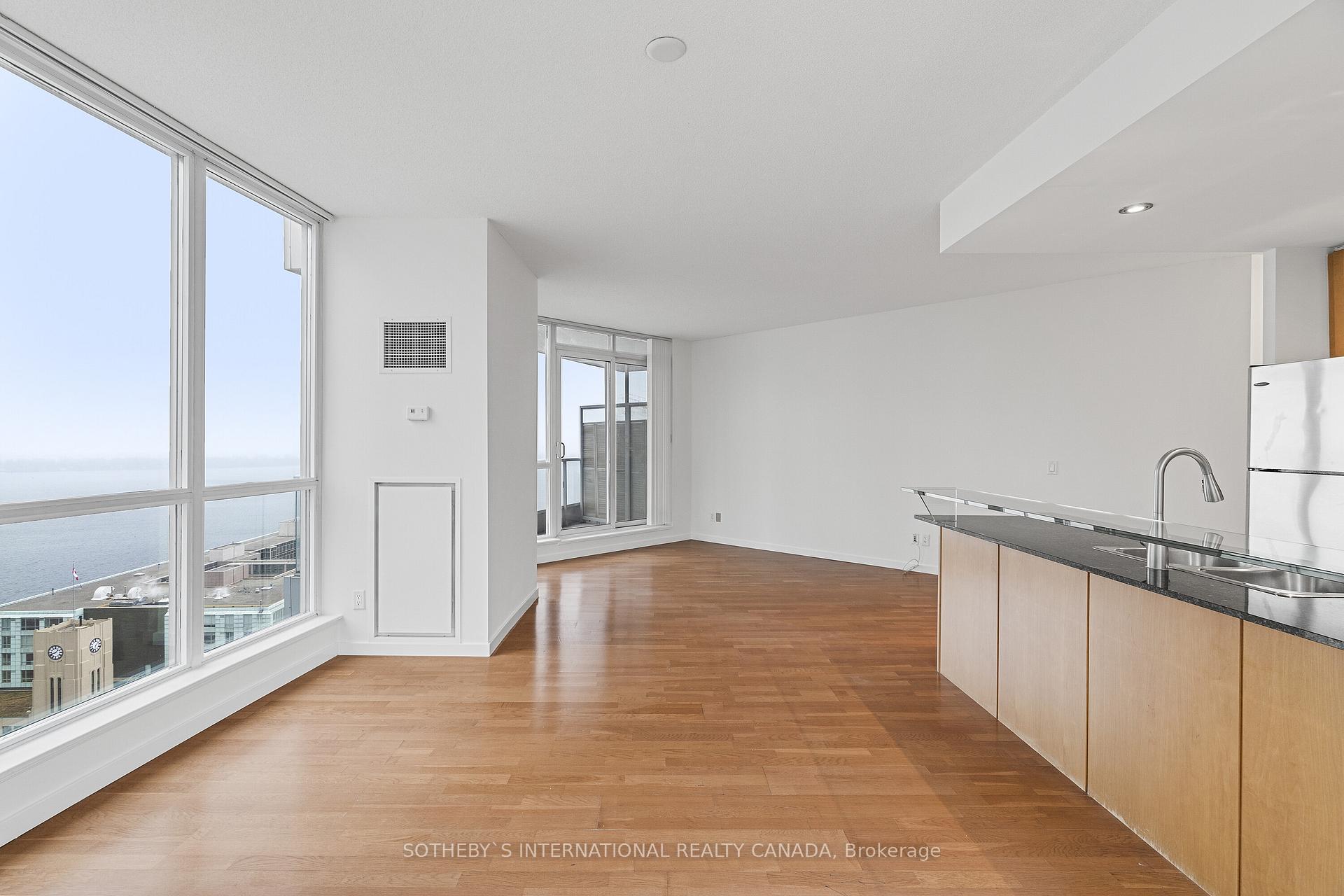 Photo 11 of Unit 2502, 218 Queens Quay W, Toronto, Waterfront Communities — HOMEH