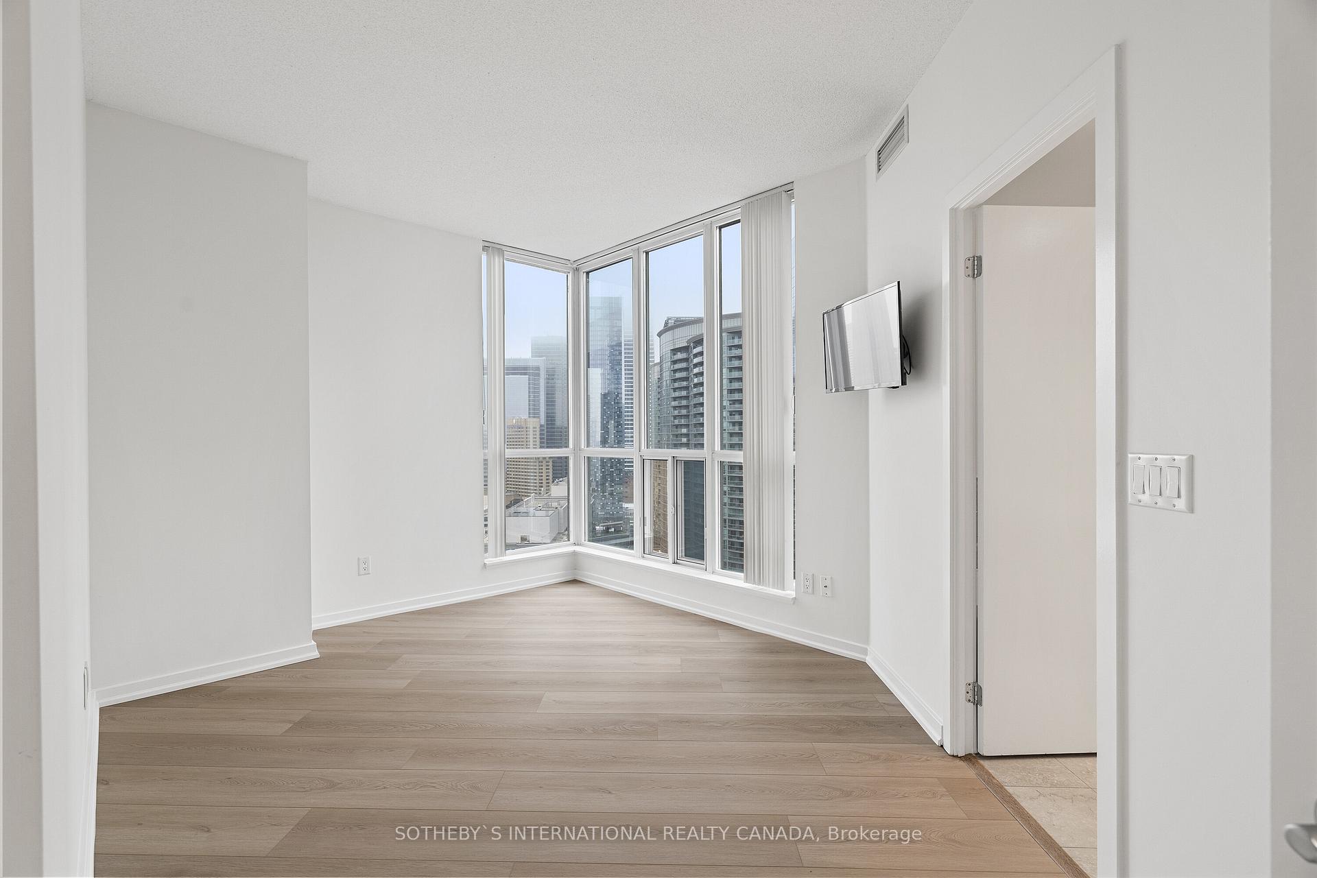 Photo 17 of Unit 2502, 218 Queens Quay W, Toronto, Waterfront Communities — HOMEH