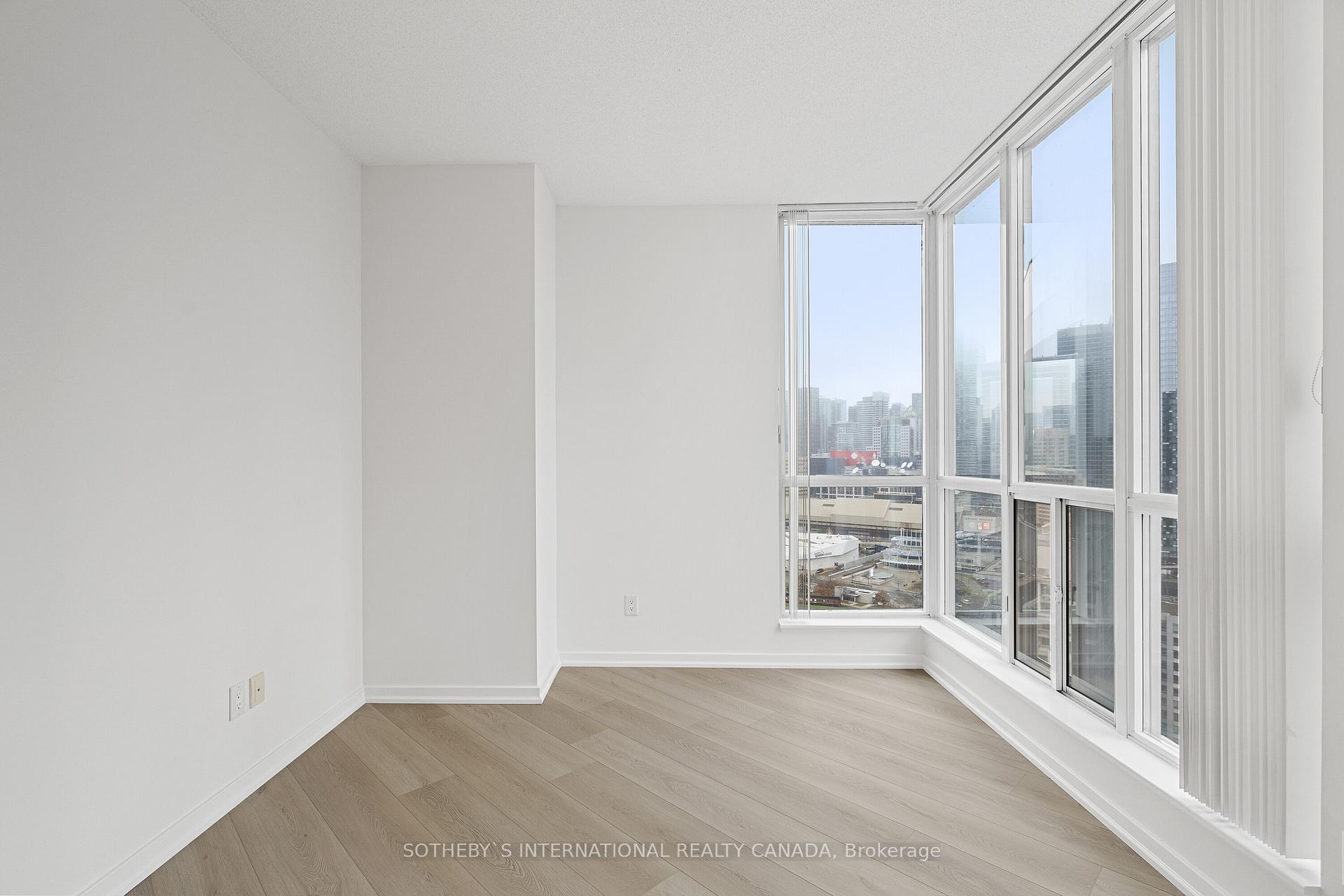 Photo 19 of Unit 2502, 218 Queens Quay W, Toronto, Waterfront Communities — HOMEH