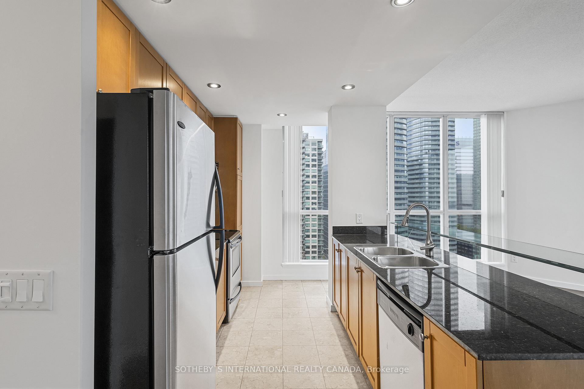 Photo 34 of Unit 2502, 218 Queens Quay W, Toronto, Waterfront Communities — HOMEH