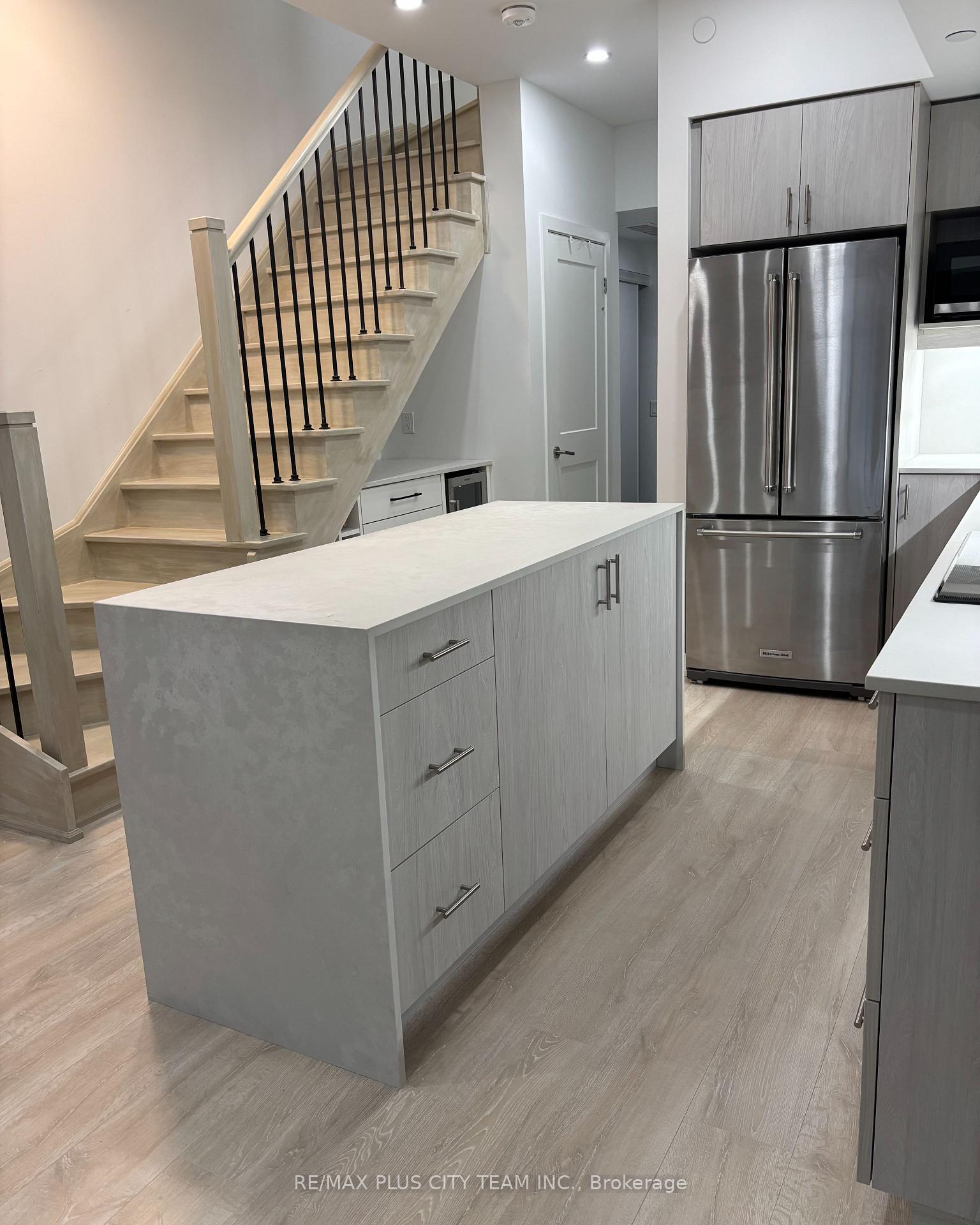 Photo 10 of Unit 306, 485 Logan Avenue, Toronto, South Riverdale — HOMEH