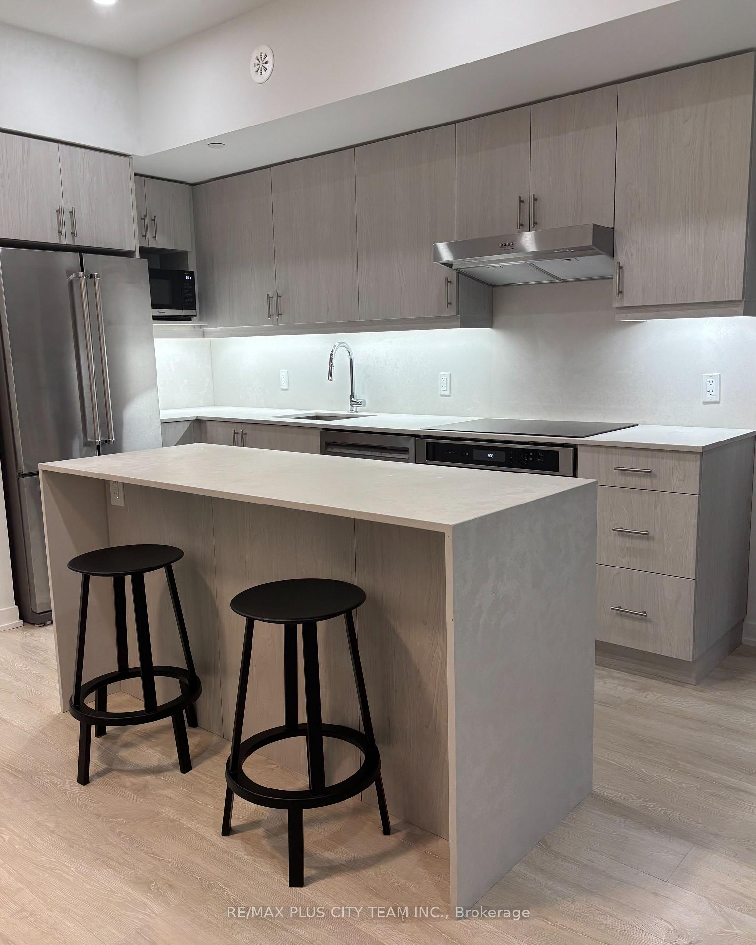 Photo 11 of Unit 306, 485 Logan Avenue, Toronto, South Riverdale — HOMEH