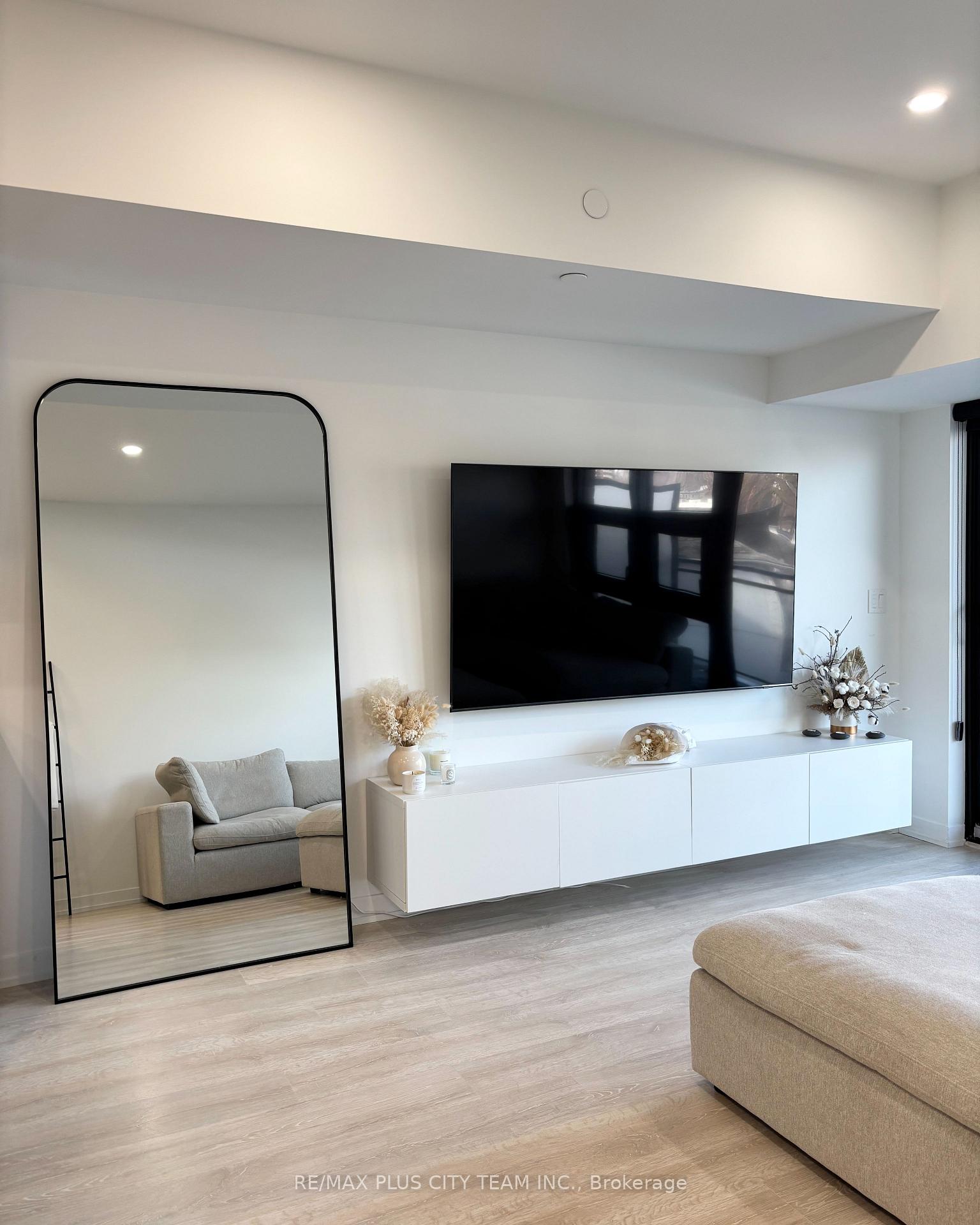 Photo 14 of Unit 306, 485 Logan Avenue, Toronto, South Riverdale — HOMEH