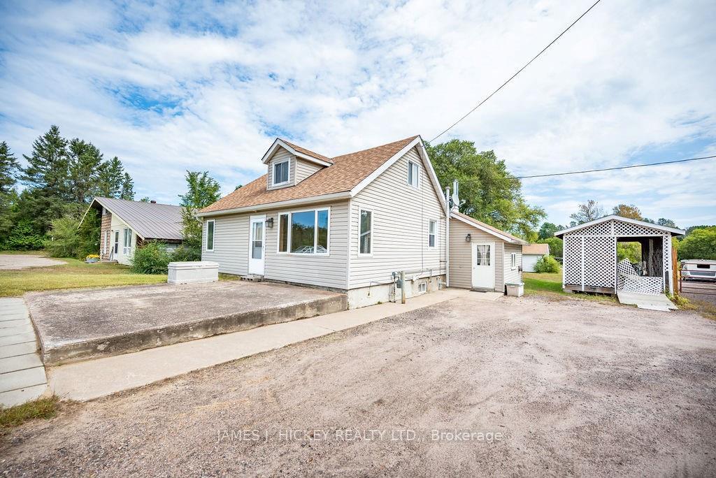Photo 1 of 33016 Highway 17, Deep River — HOMEH