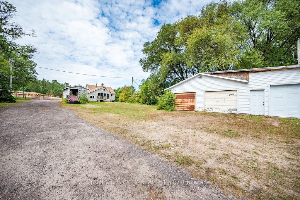 Photo 11 of 33016 Highway 17, Deep River — HOMEH