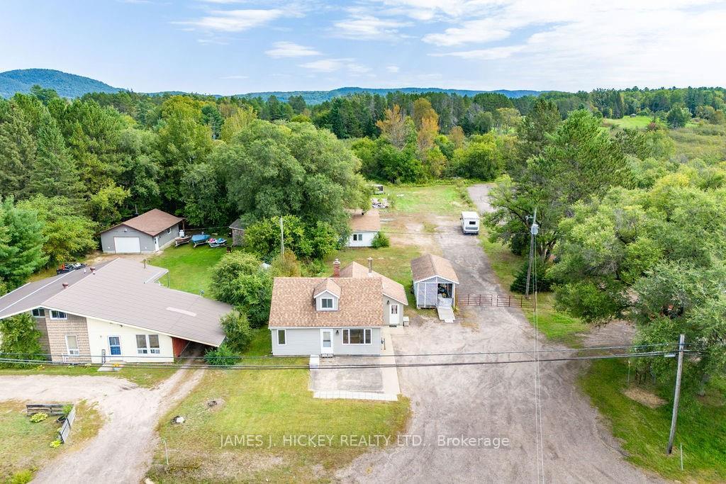 Photo 16 of 33016 Highway 17, Deep River — HOMEH