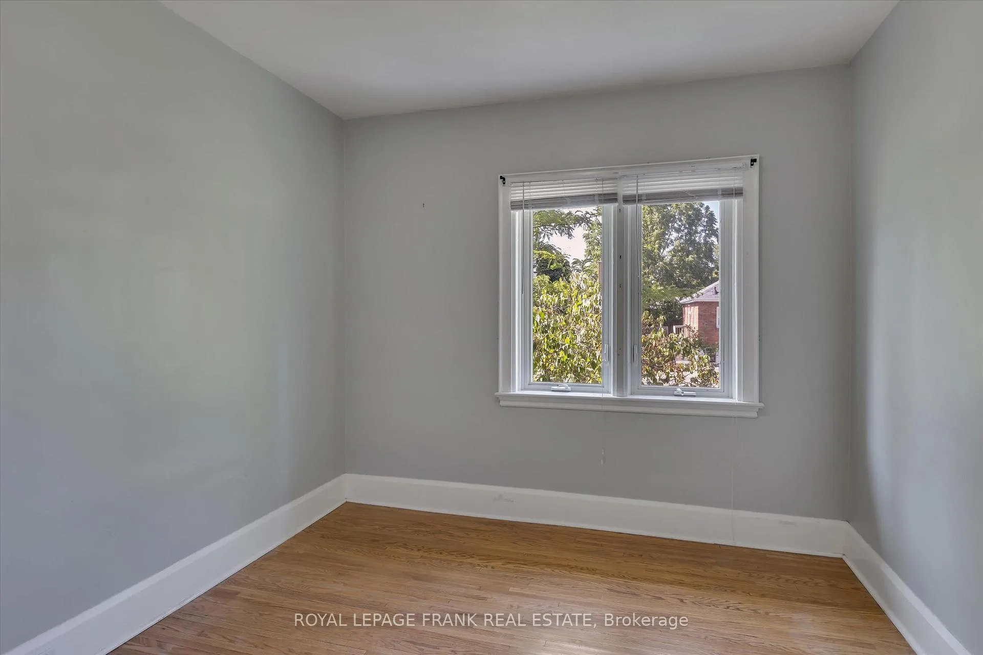 Photo 22 of 720 Bethune Street, Peterborough, Northcrest Ward 5 — HOMEH