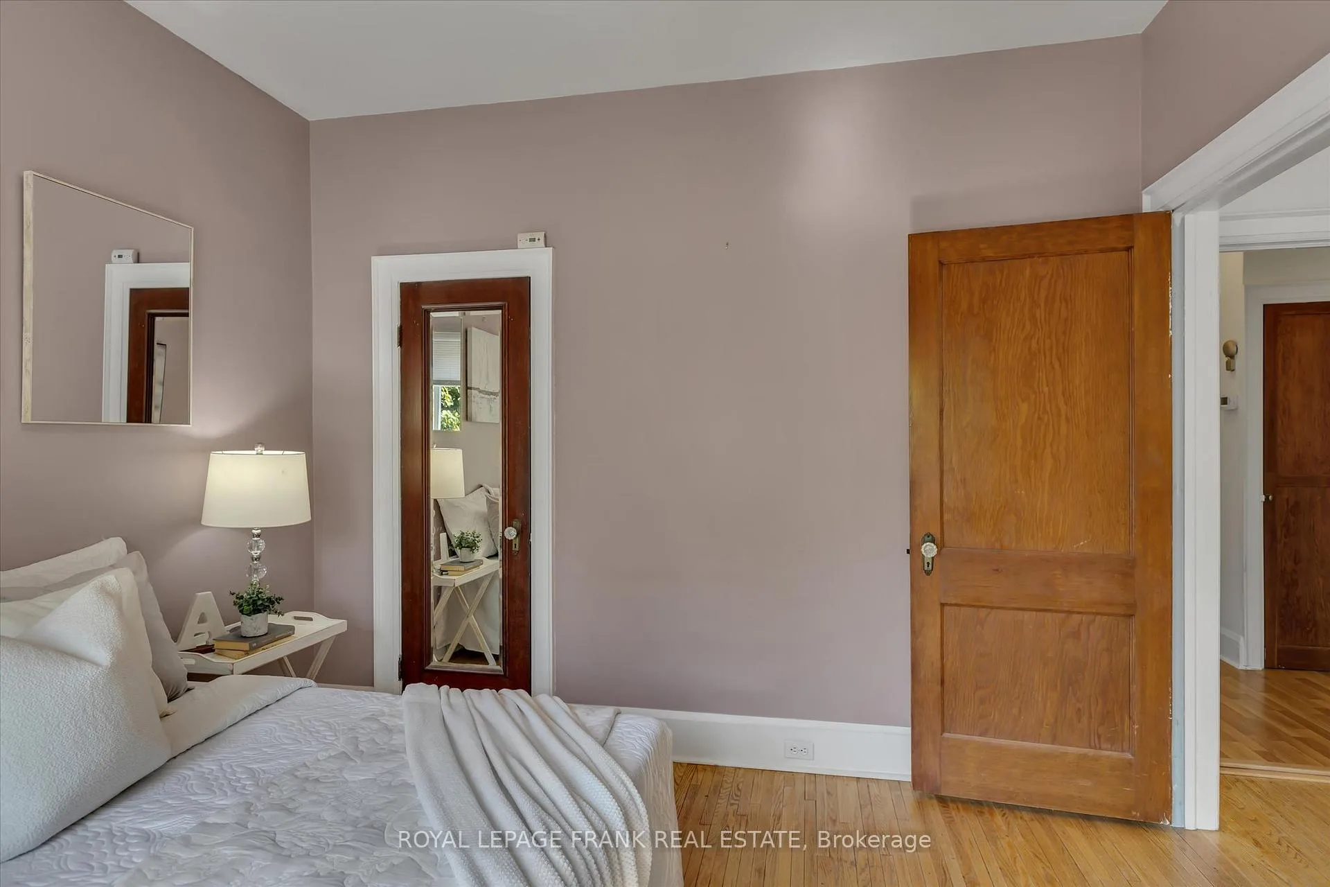 Photo 26 of 720 Bethune Street, Peterborough, Northcrest Ward 5 — HOMEH