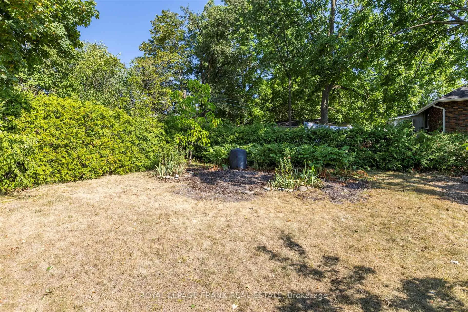 Photo 45 of 720 Bethune Street, Peterborough, Northcrest Ward 5 — HOMEH