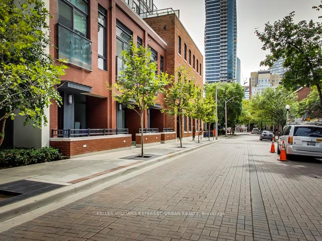 Photo 2 of Unit 3407, 75 St Nicholas Street, Toronto, Bay Street Corridor — HOMEH