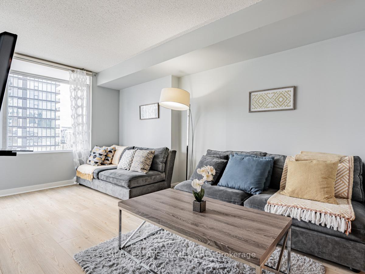 Photo 13 of Unit 1810, 25 Telegram Mews, Toronto, Waterfront Communities — HOMEH