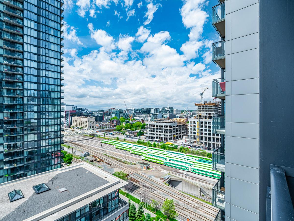 Photo 22 of Unit 1810, 25 Telegram Mews, Toronto, Waterfront Communities — HOMEH
