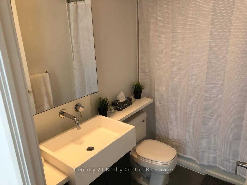 Photo 4 of Unit 616, 15 Brunel Court, Toronto, Waterfront Communities — HOMEH