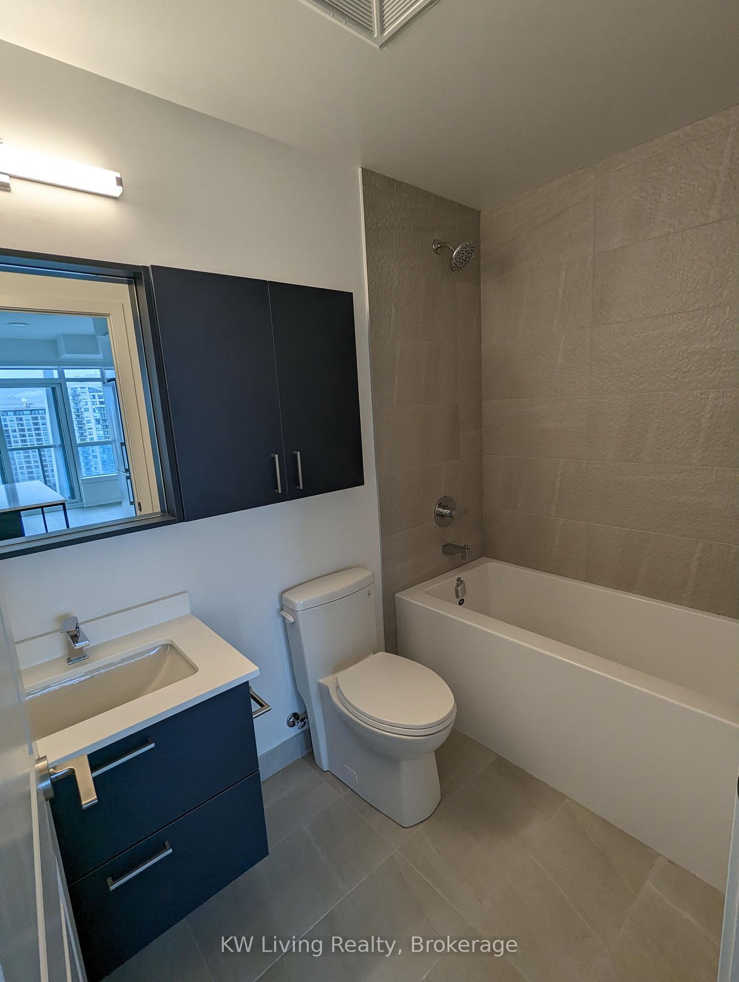 Photo 4 of Unit B1207, 50 Upper Mall Way, Vaughan, Brownridge — HOMEH