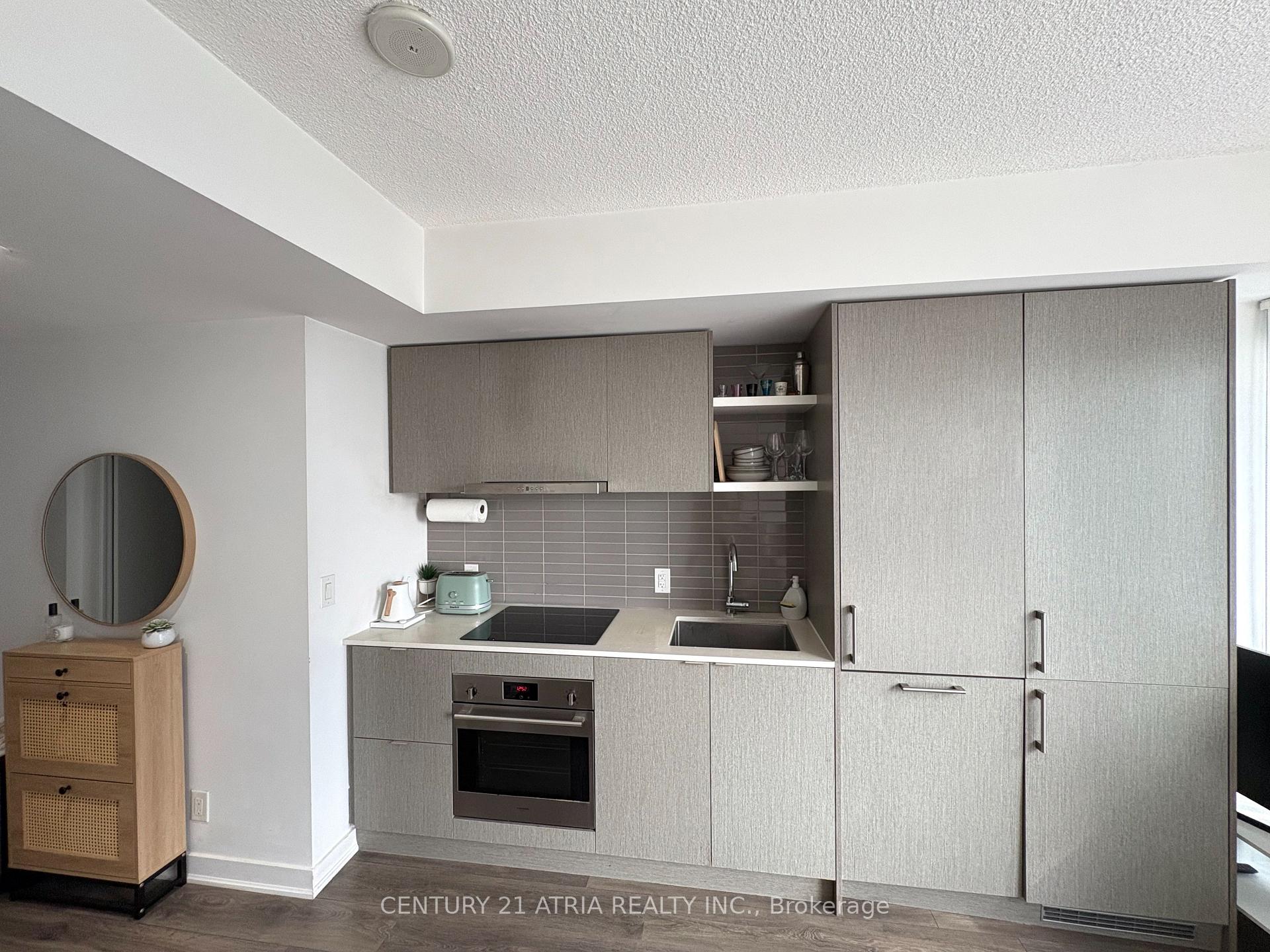 Photo 12 of Unit 1008, 100 Harbour Street, Toronto, Waterfront Communities — HOMEH