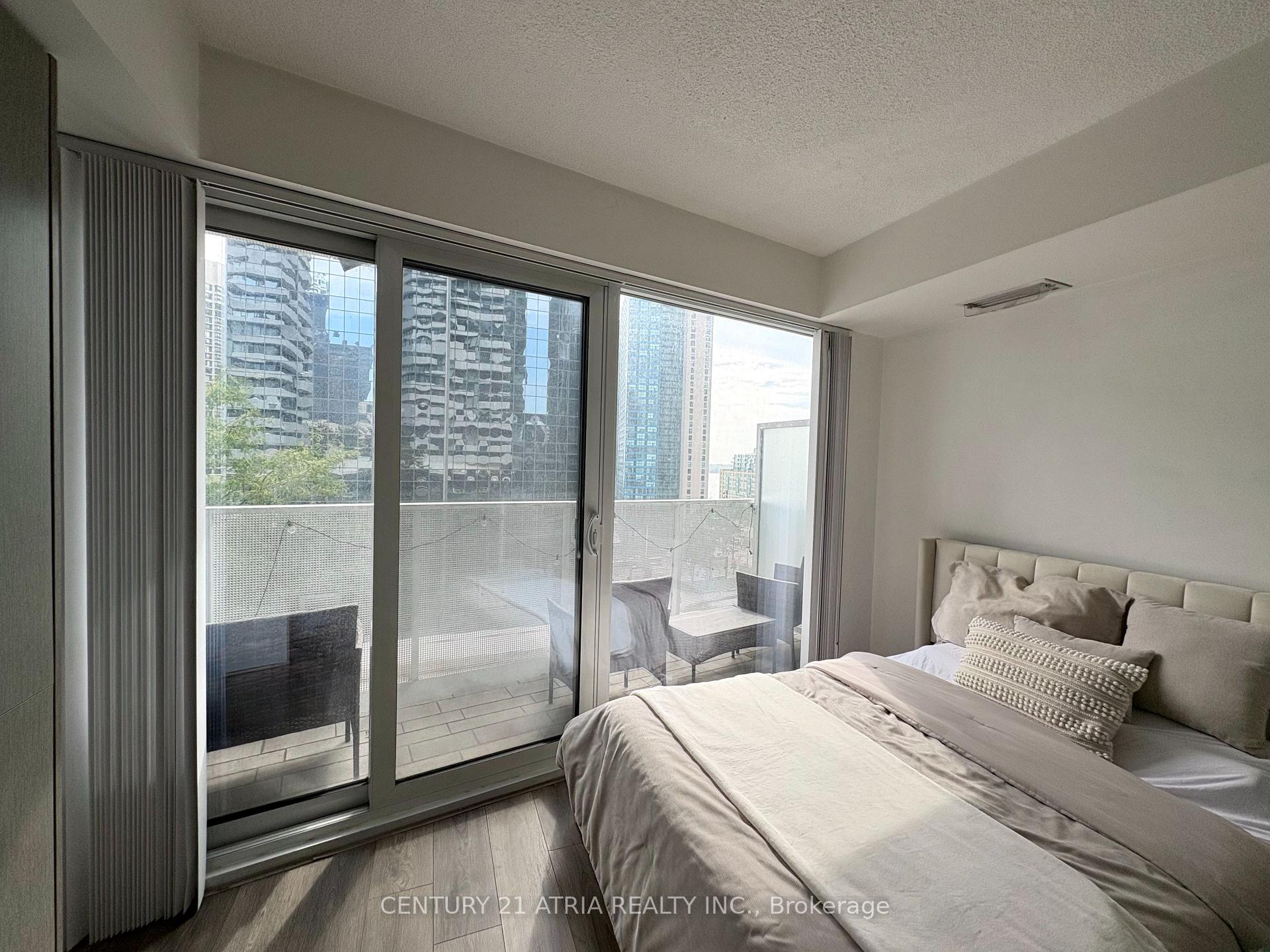 Photo 21 of Unit 1008, 100 Harbour Street, Toronto, Waterfront Communities — HOMEH