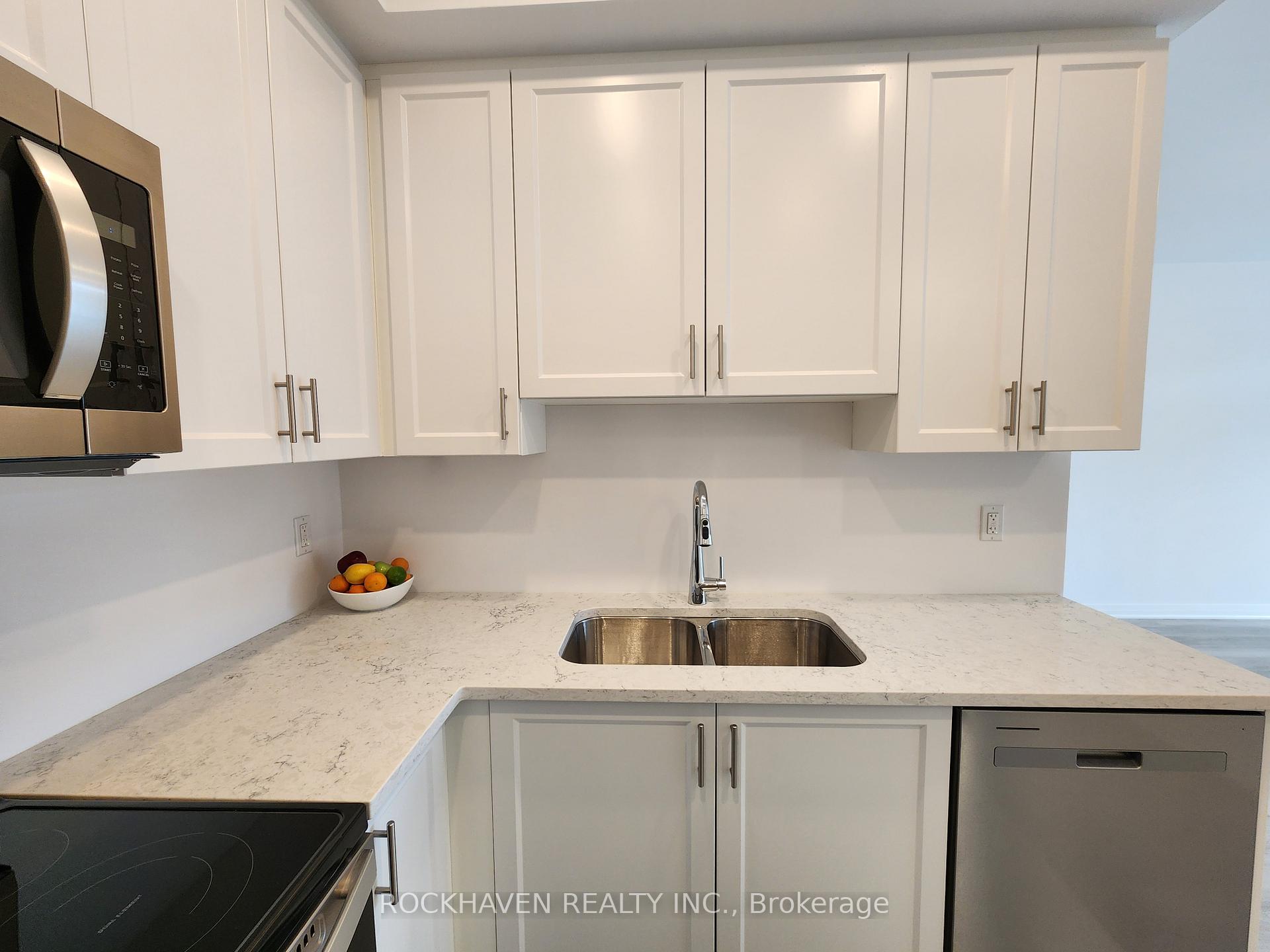 Photo 4 of Unit 109, 5 Hamilton Street N, Hamilton, Waterdown — HOMEH