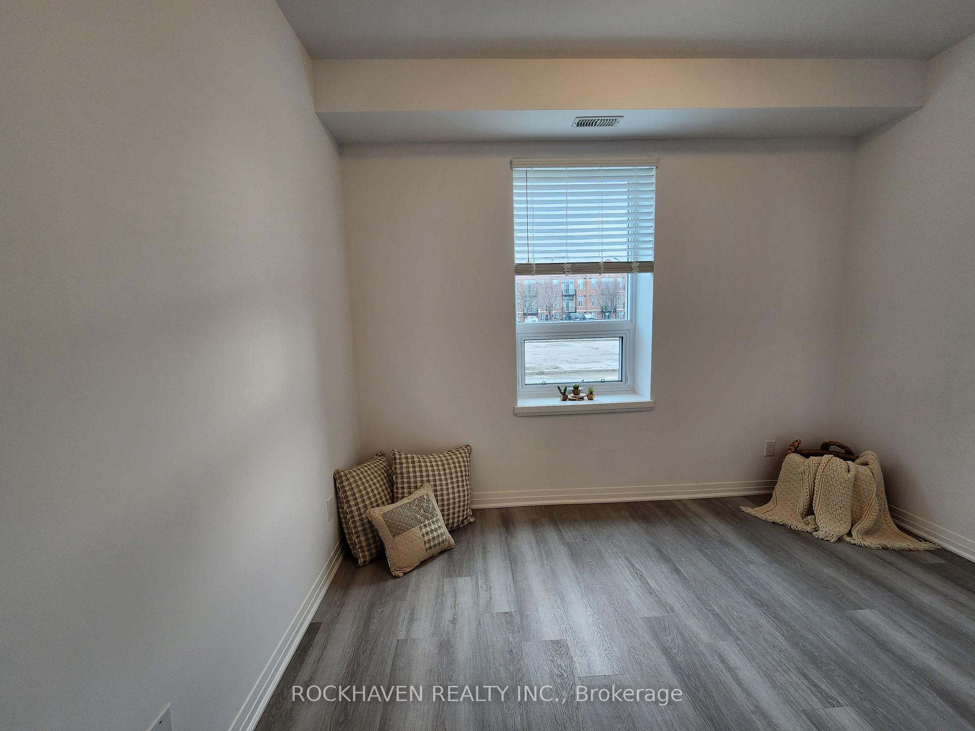 Photo 12 of Unit 109, 5 Hamilton Street N, Hamilton, Waterdown — HOMEH
