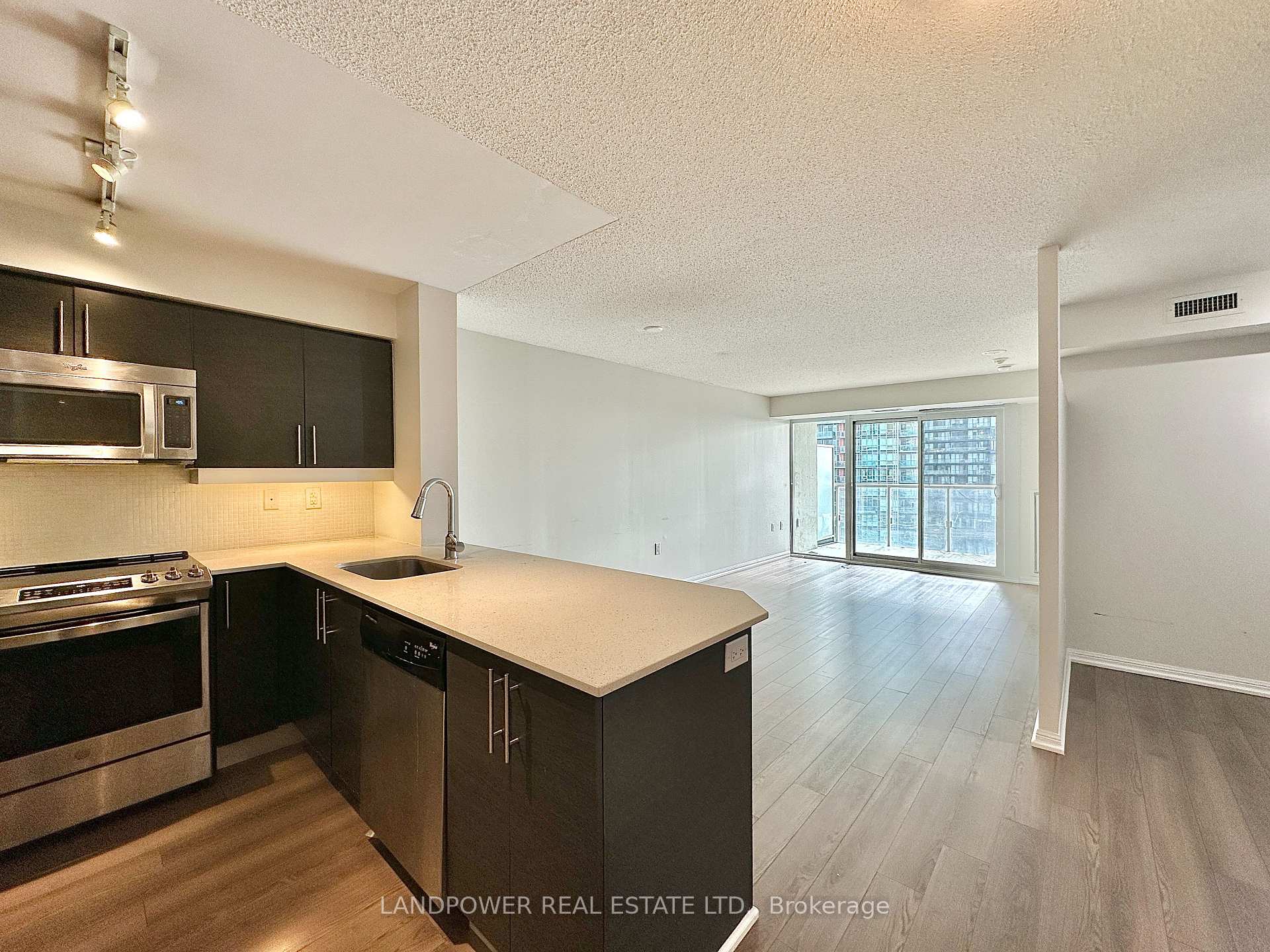 Front of Unit 1409, 125 Western Battery Road