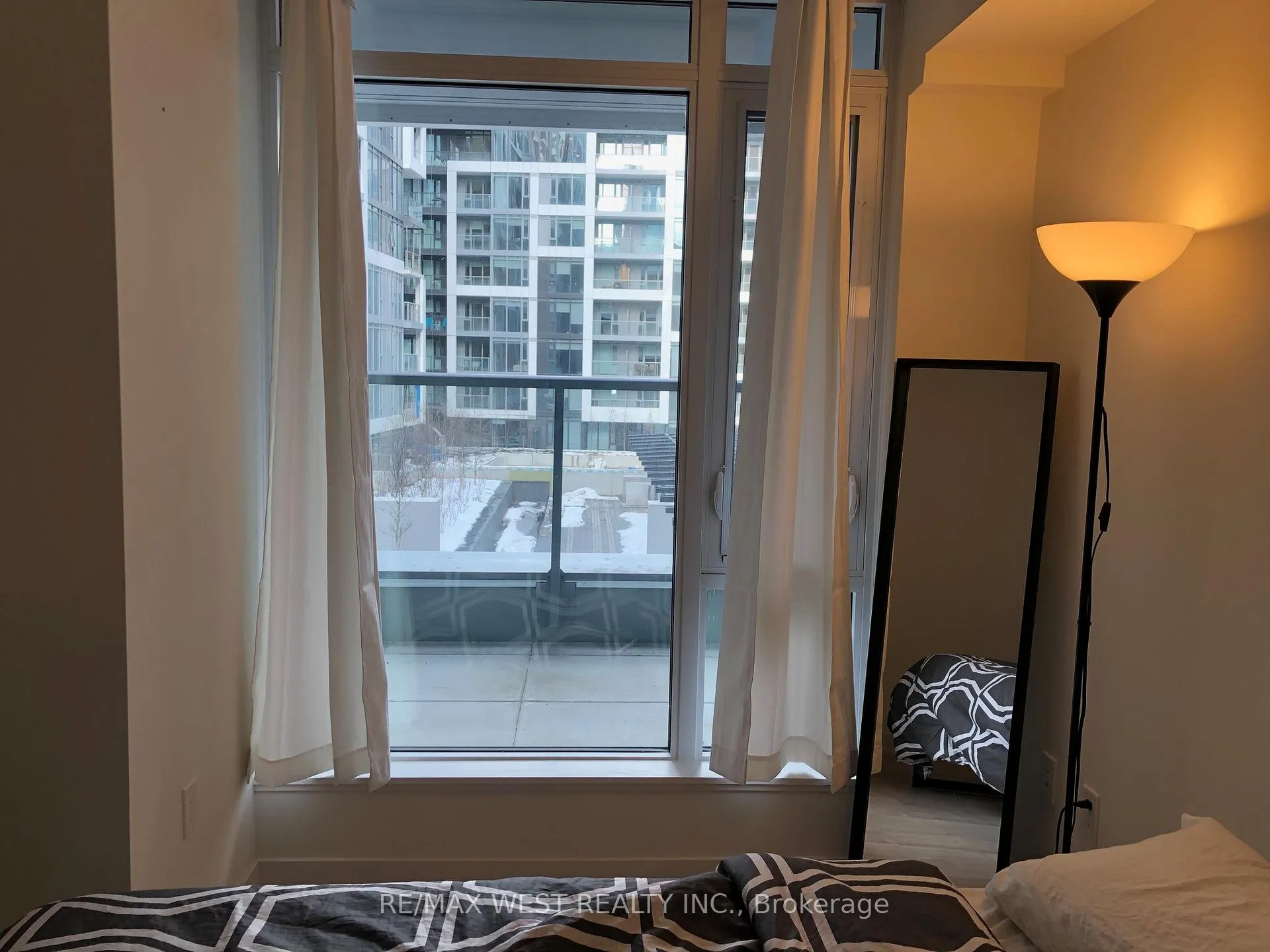 Photo 4 of Unit 313, 576 Front Street W, Toronto, Waterfront Communities — HOMEH
