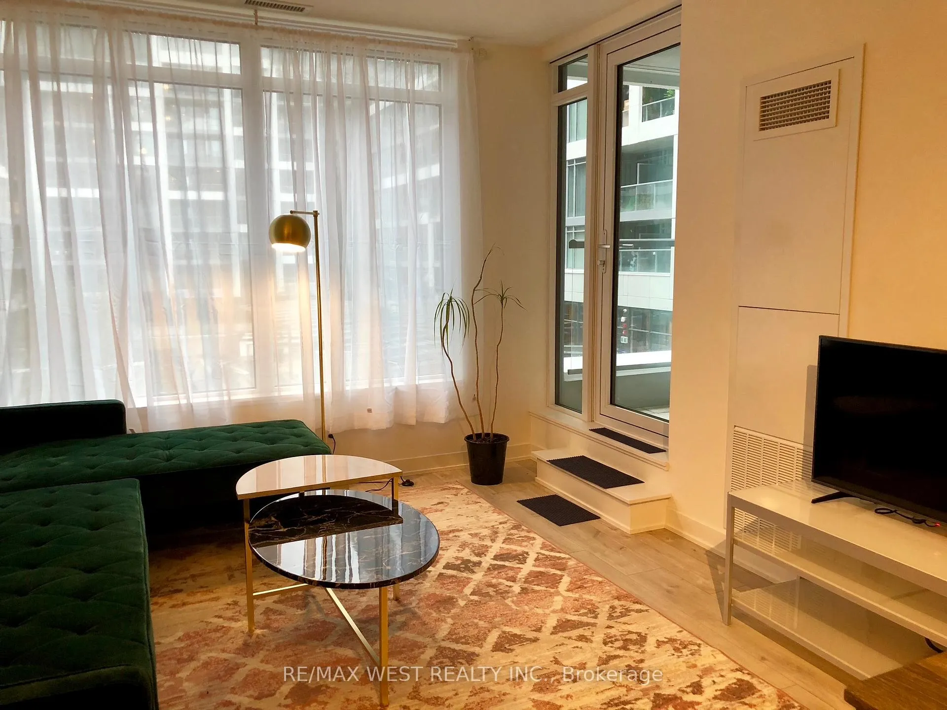 Photo 6 of Unit 313, 576 Front Street W, Toronto, Waterfront Communities — HOMEH