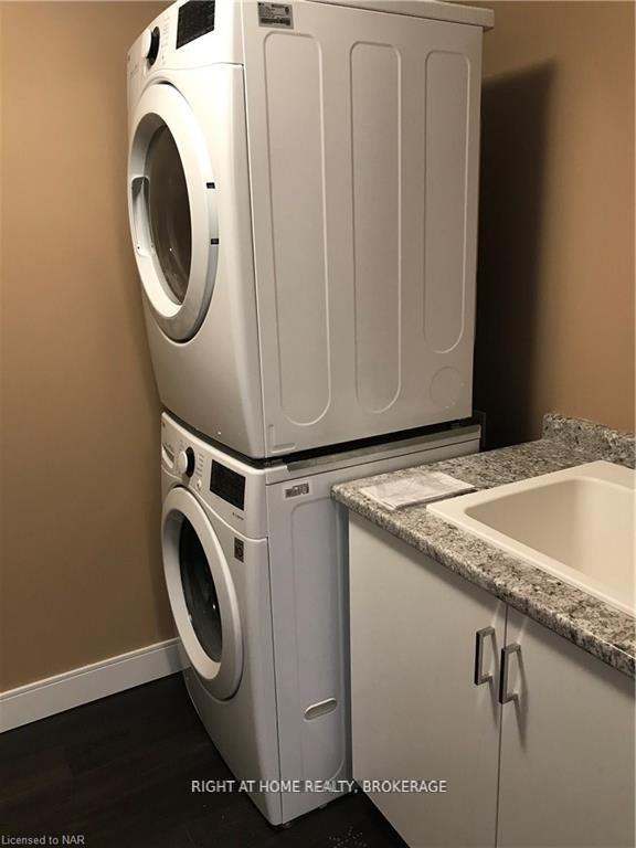 Photo 11 of Unit 403, 300 Fourth Avenue S, St. Catharines, Ridley — HOMEH