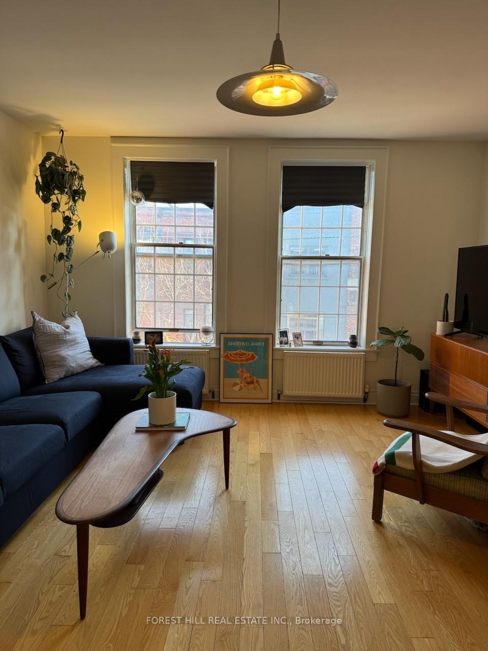 Photo 1 of Unit 3rd Flr, 698 Queen Street W, Toronto, Kensington-Chinatown — HOMEH