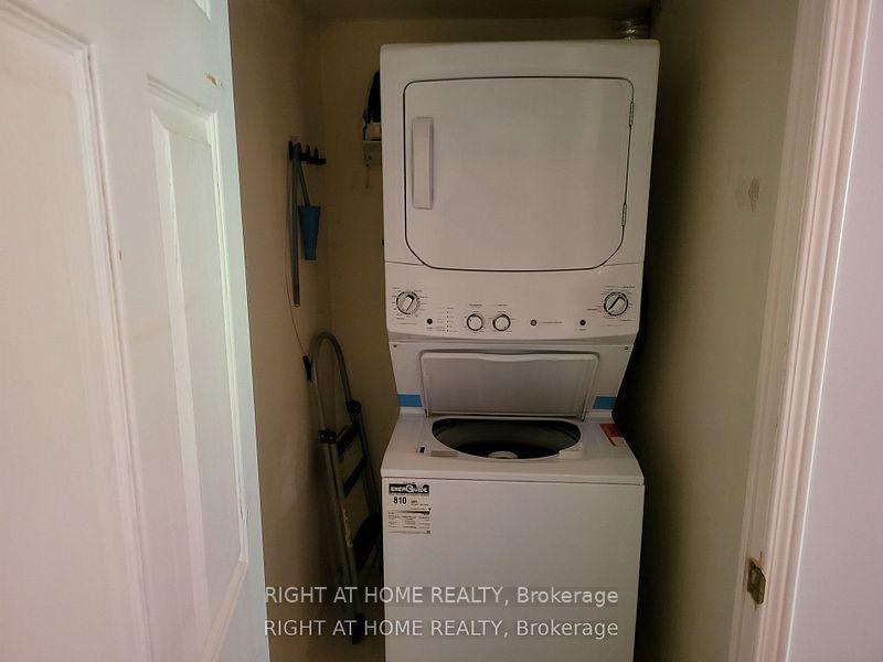 Photo 9 of Unit 202, 889 Bay Street, Toronto, Bay Street Corridor — HOMEH