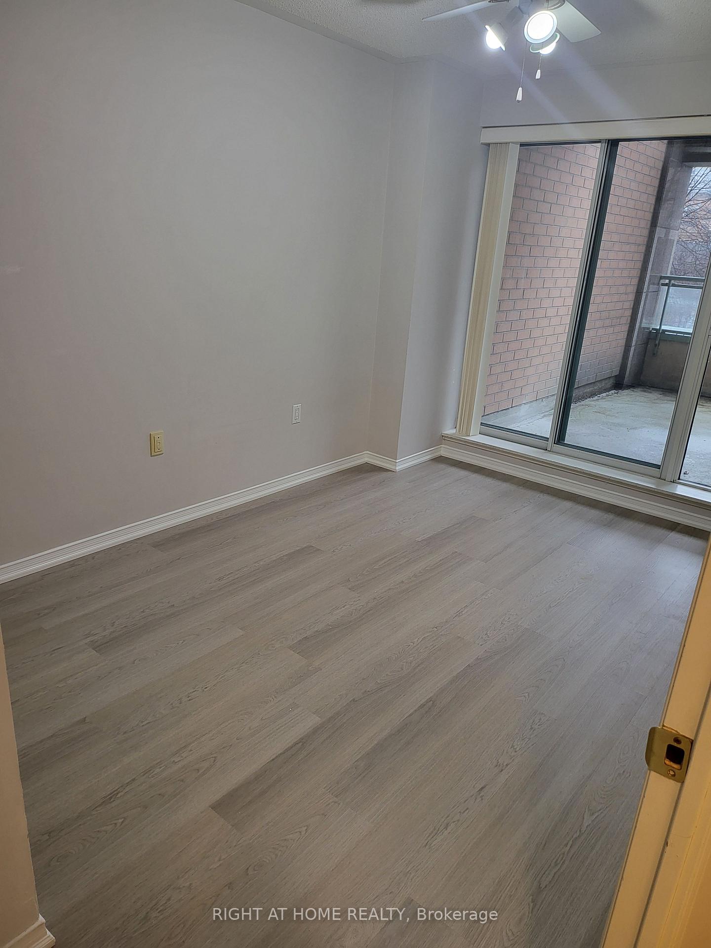 Photo 12 of Unit 202, 889 Bay Street, Toronto, Bay Street Corridor — HOMEH