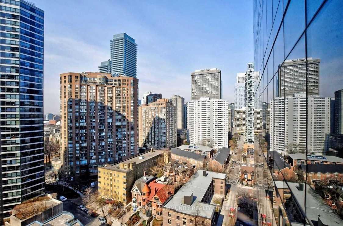 Photo 16 of Unit 1707, 5 St Joseph Street, Toronto, Bay Street Corridor — HOMEH