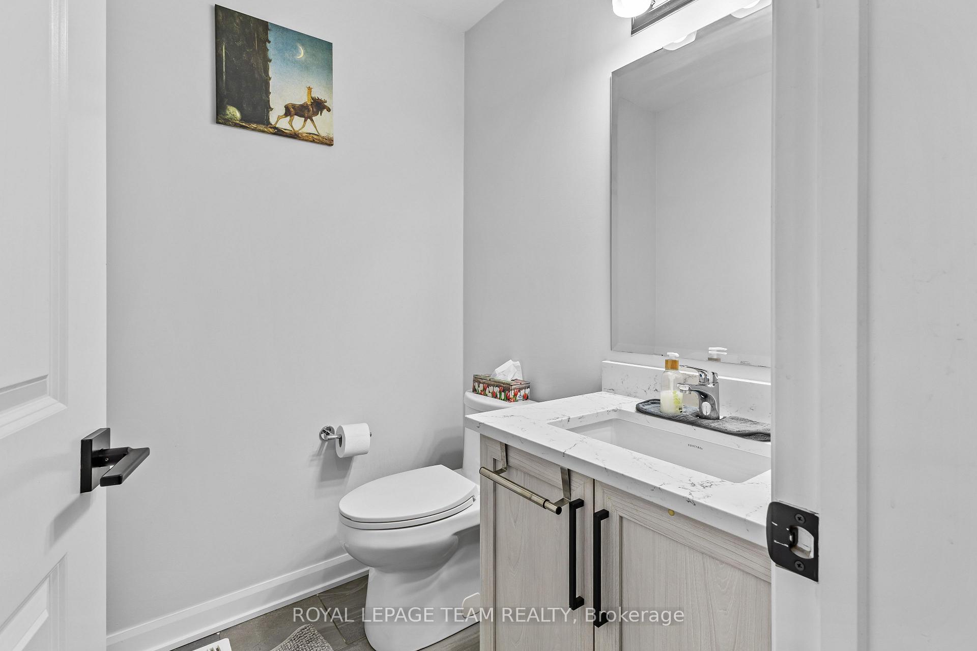 Photo 4 of 775 Cappamore Dr, Ottawa, Barrhaven - Half Moon Bay — HOMEH