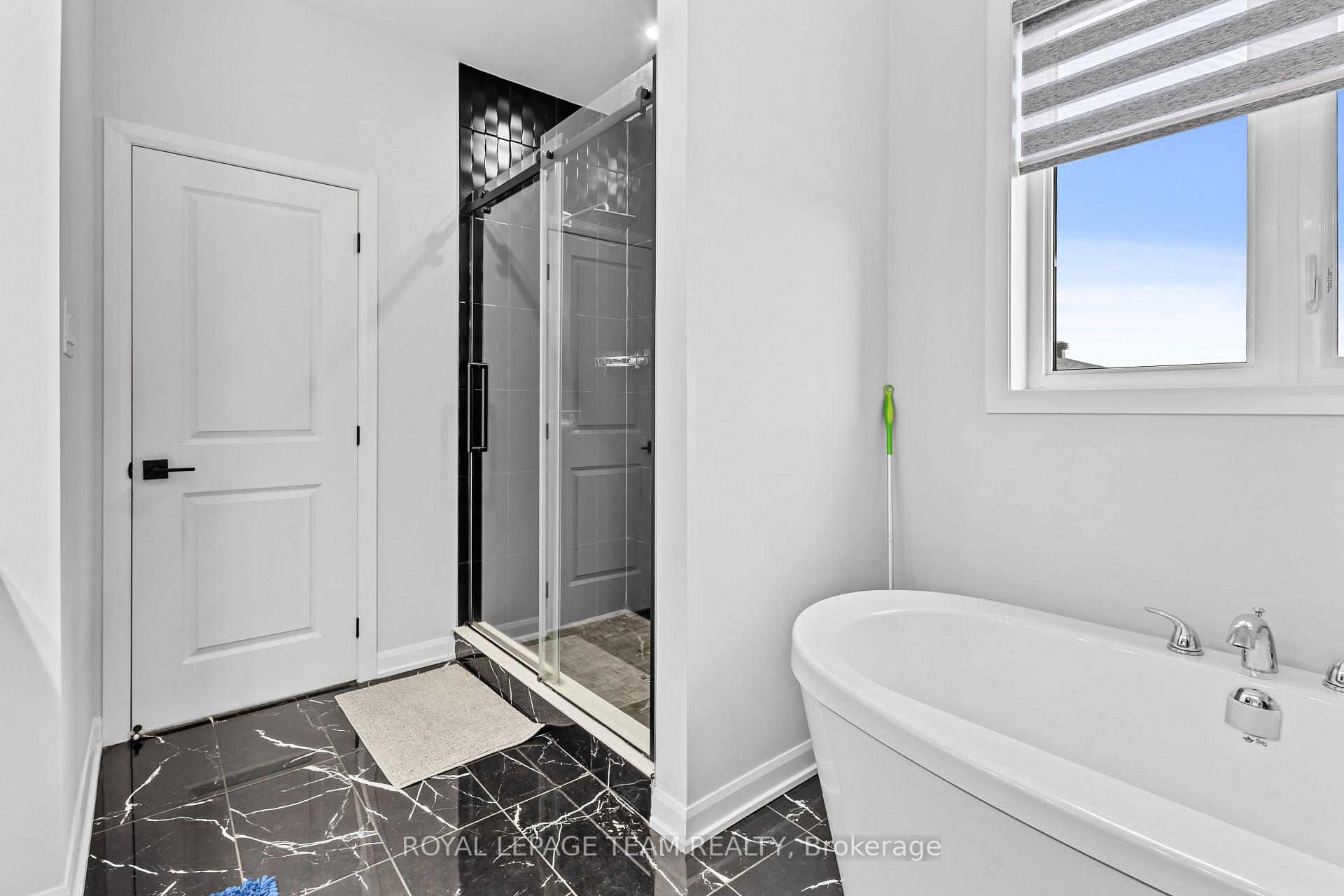 Photo 23 of 775 Cappamore Dr, Ottawa, Barrhaven - Half Moon Bay — HOMEH