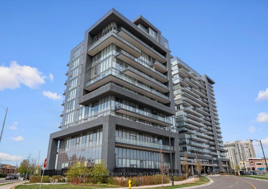 Front of Unit 216W, 10 Gatineau Drive