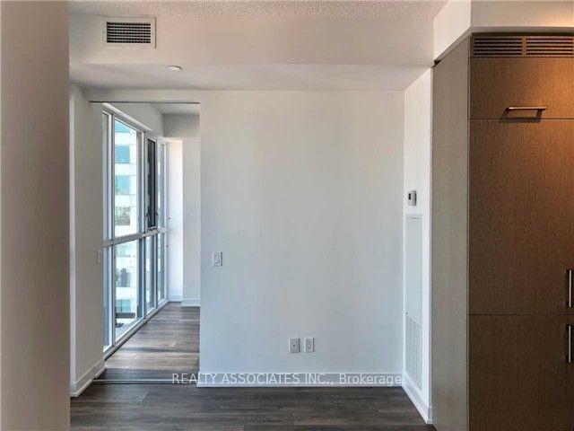 Photo 4 of Unit 1712, 87 Peter Street, Toronto, Waterfront Communities — HOMEH