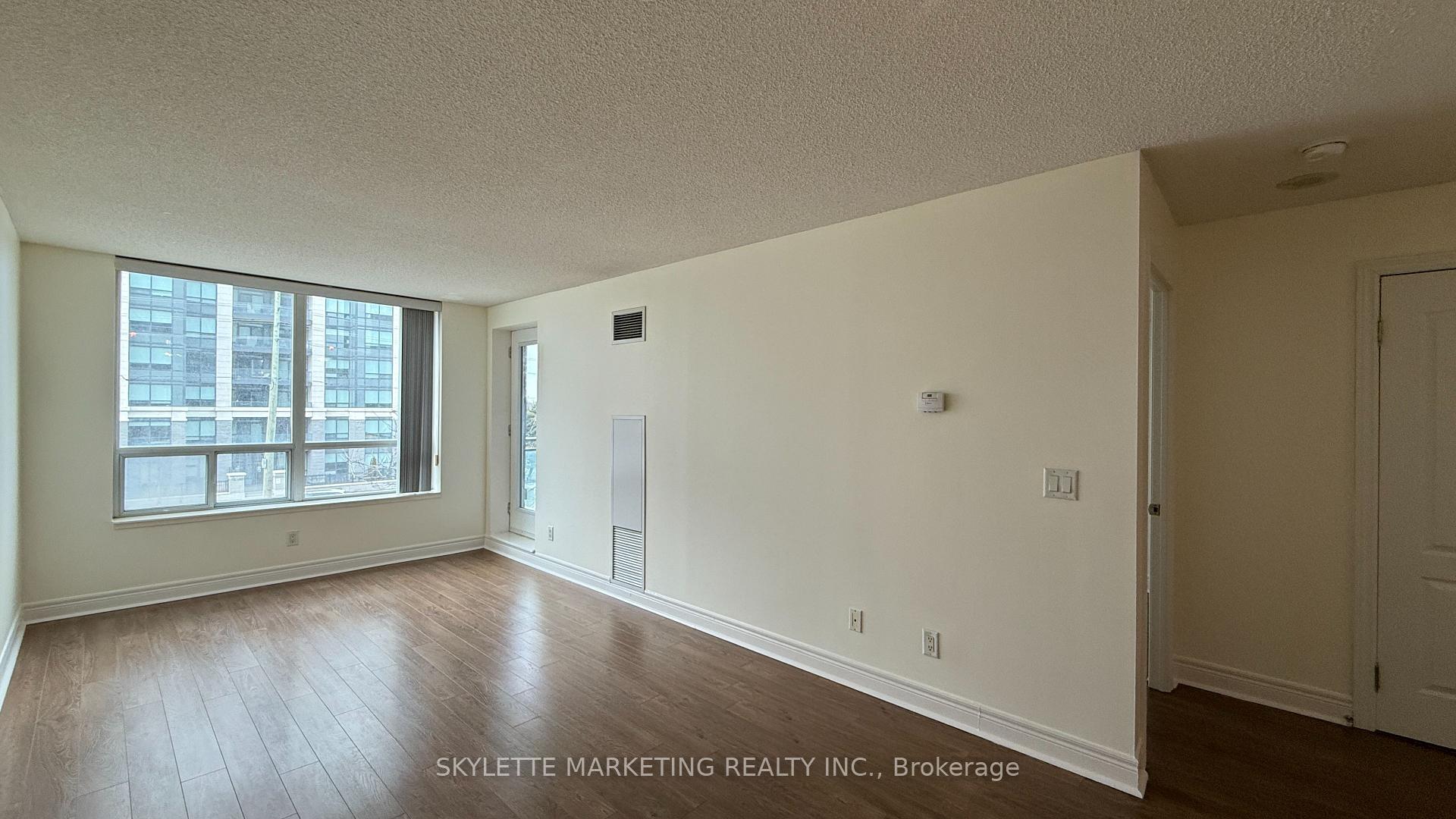 Photo 3 of Unit 310, 62 Suncrest Boulevard, Markham, Commerce Valley — HOMEH
