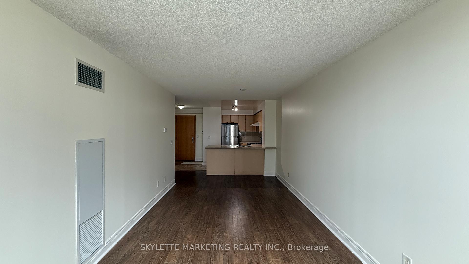 Photo 5 of Unit 310, 62 Suncrest Boulevard, Markham, Commerce Valley — HOMEH