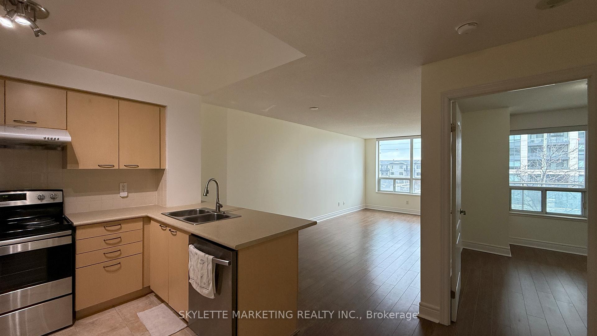 Photo 8 of Unit 310, 62 Suncrest Boulevard, Markham, Commerce Valley — HOMEH