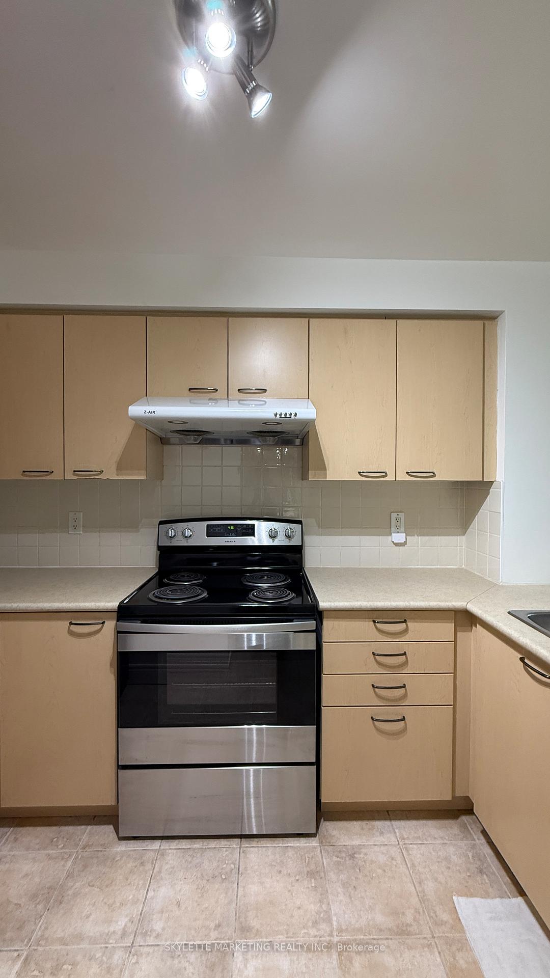 Photo 31 of Unit 310, 62 Suncrest Boulevard, Markham, Commerce Valley — HOMEH