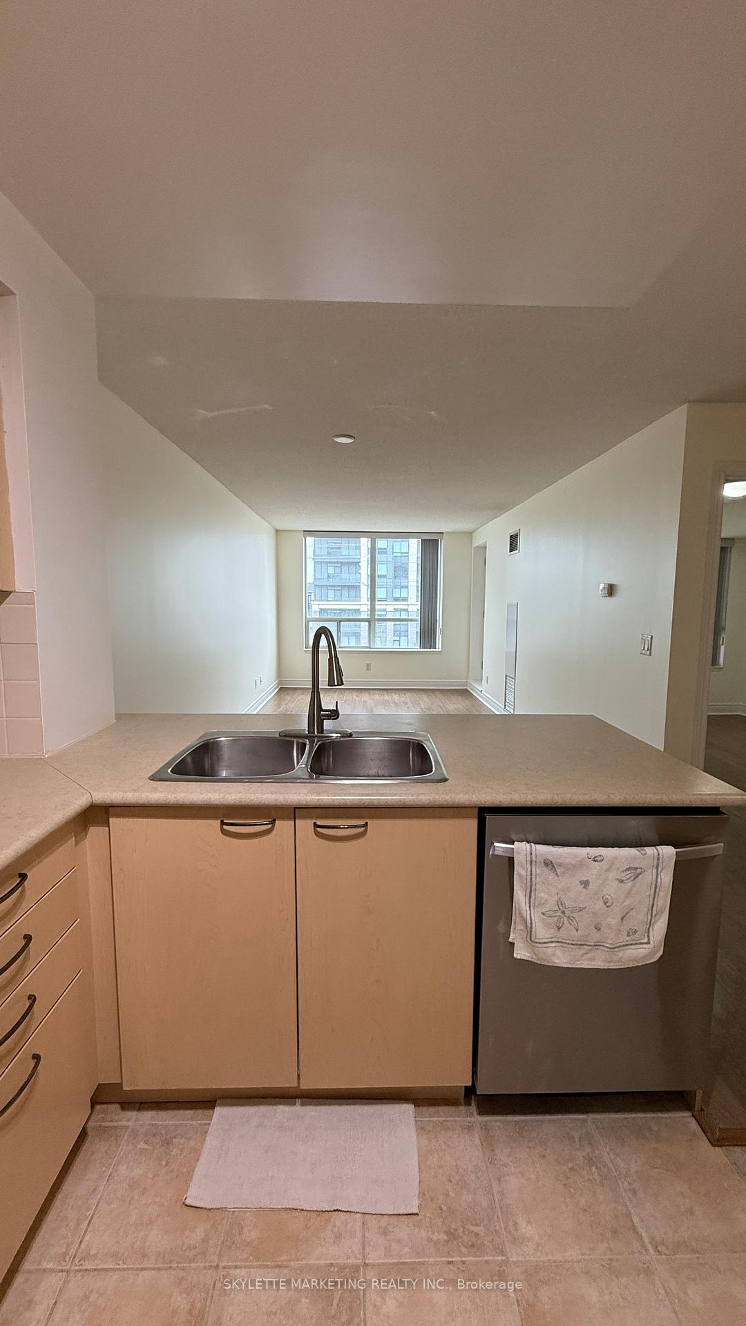 Photo 32 of Unit 310, 62 Suncrest Boulevard, Markham, Commerce Valley — HOMEH