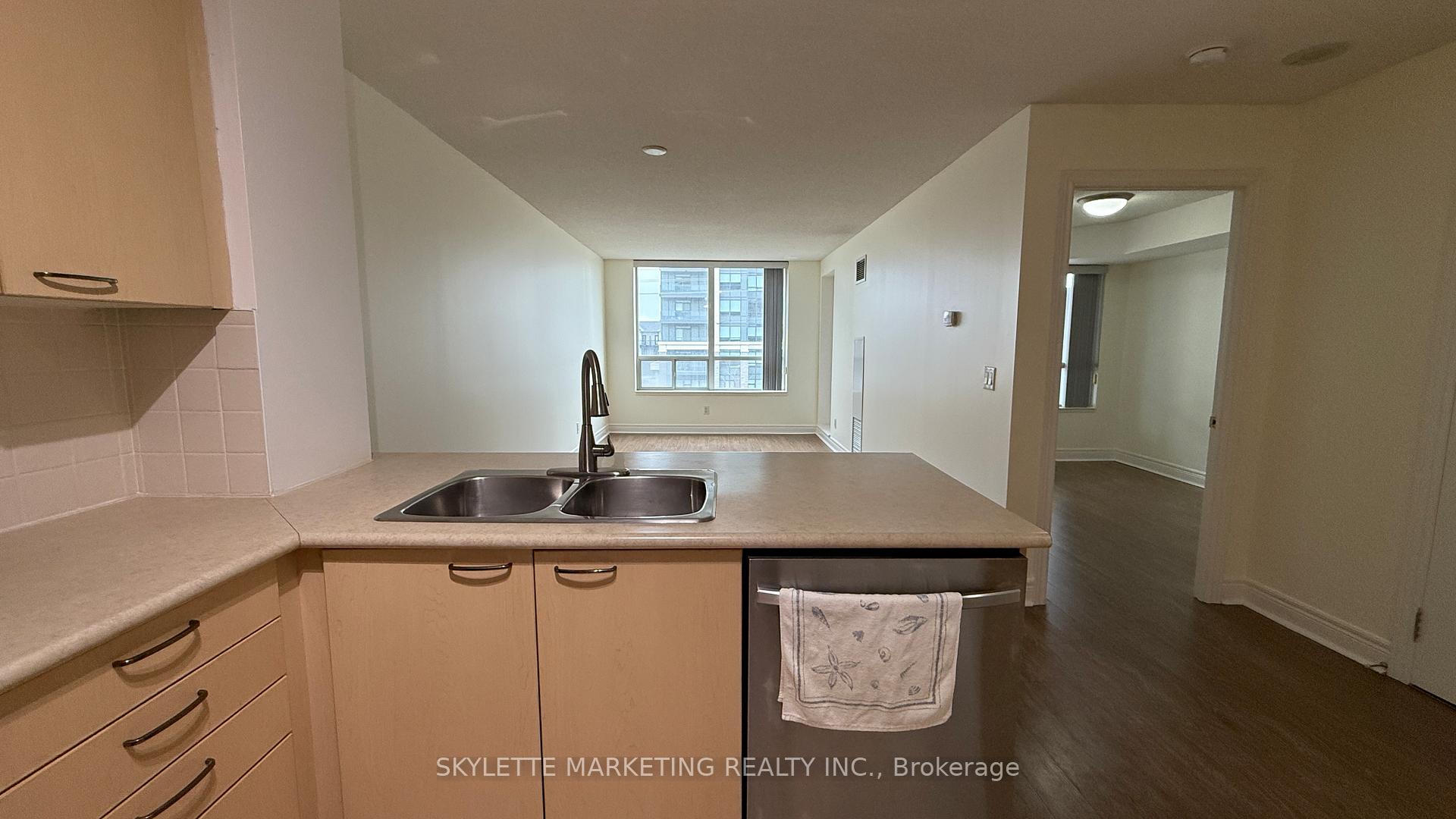 Photo 33 of Unit 310, 62 Suncrest Boulevard, Markham, Commerce Valley — HOMEH
