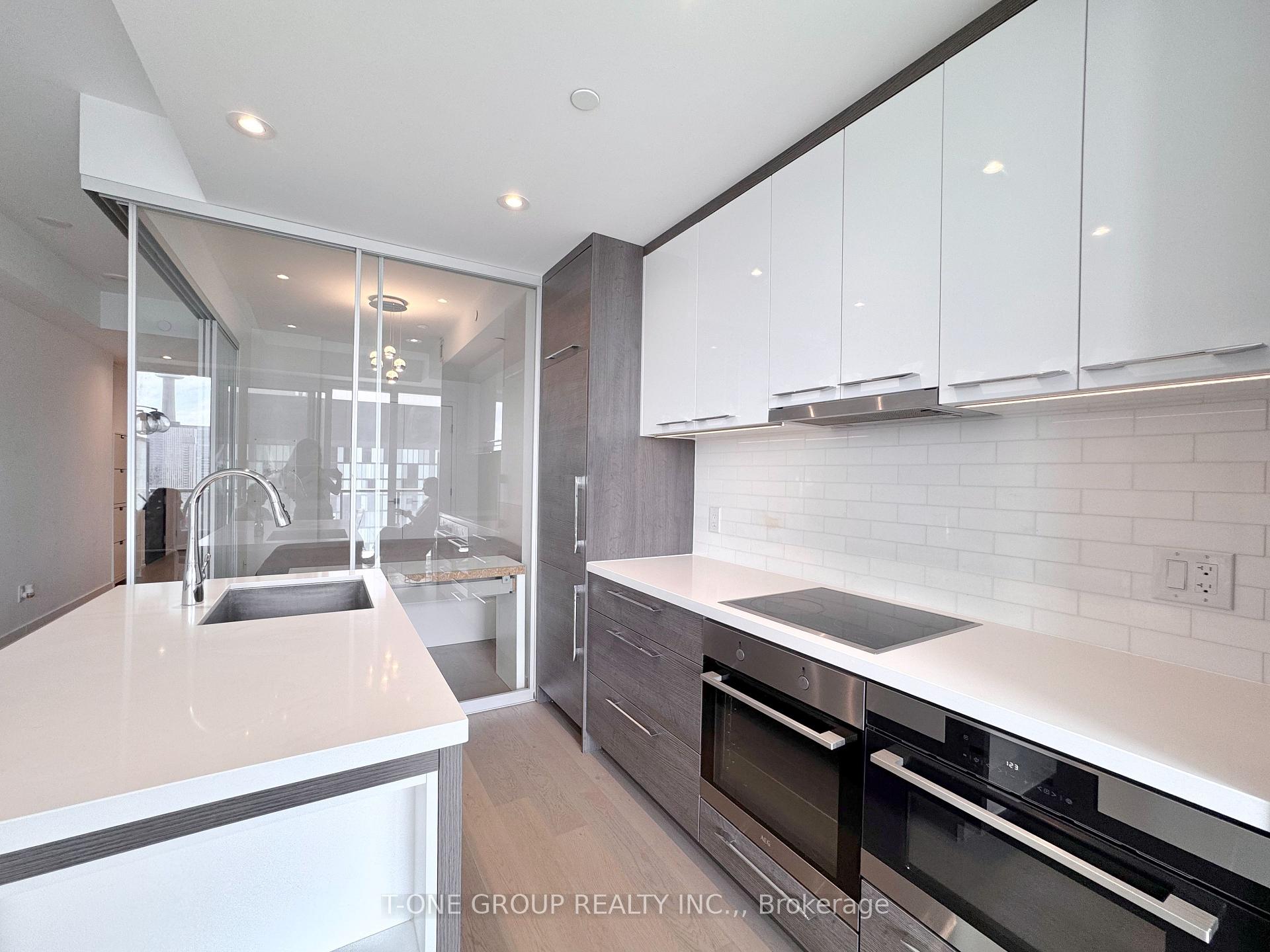 Photo 14 of Unit 3309, 488 University Avenue, Toronto, Kensington-Chinatown — HOMEH