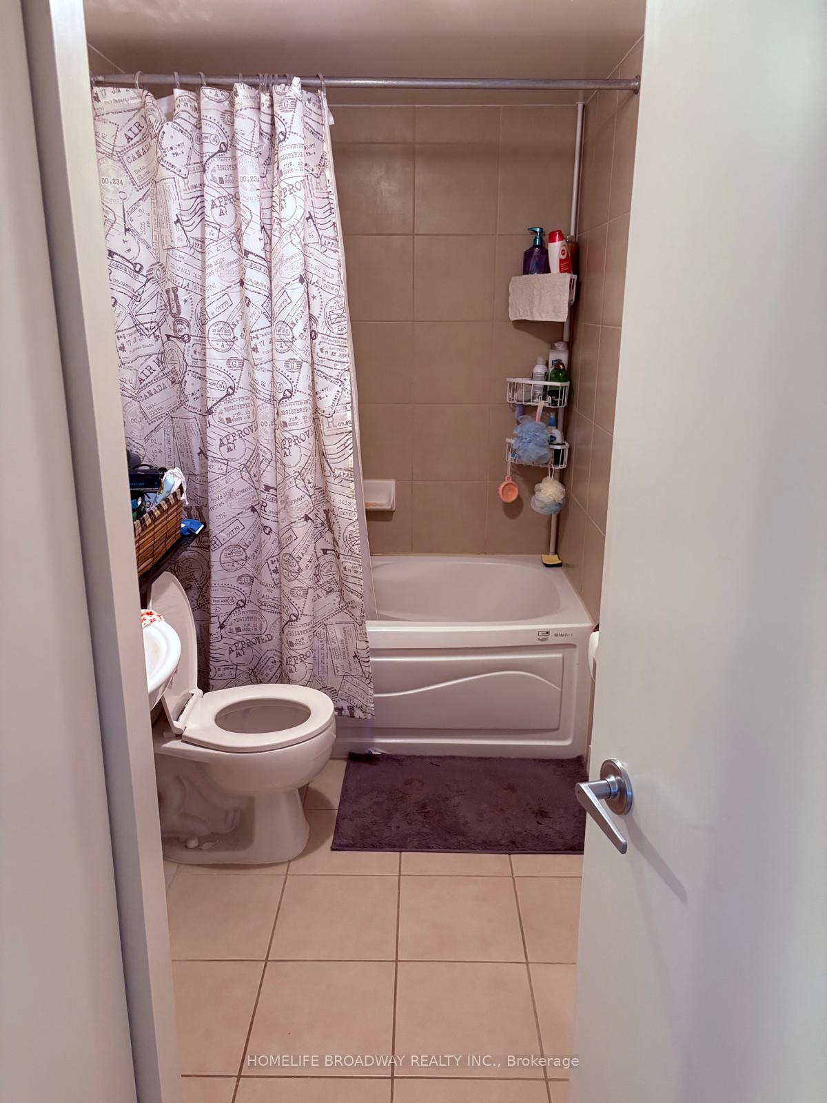 Photo 8 of Unit 802, 381 Front Street W, Toronto, Waterfront Communities — HOMEH