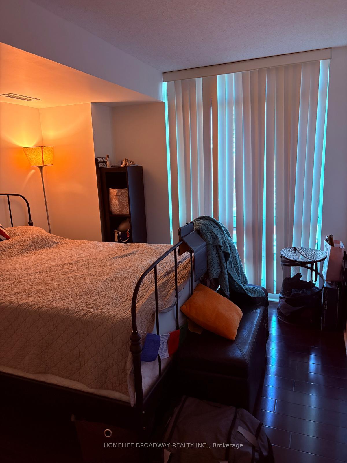 Photo 11 of Unit 802, 381 Front Street W, Toronto, Waterfront Communities — HOMEH