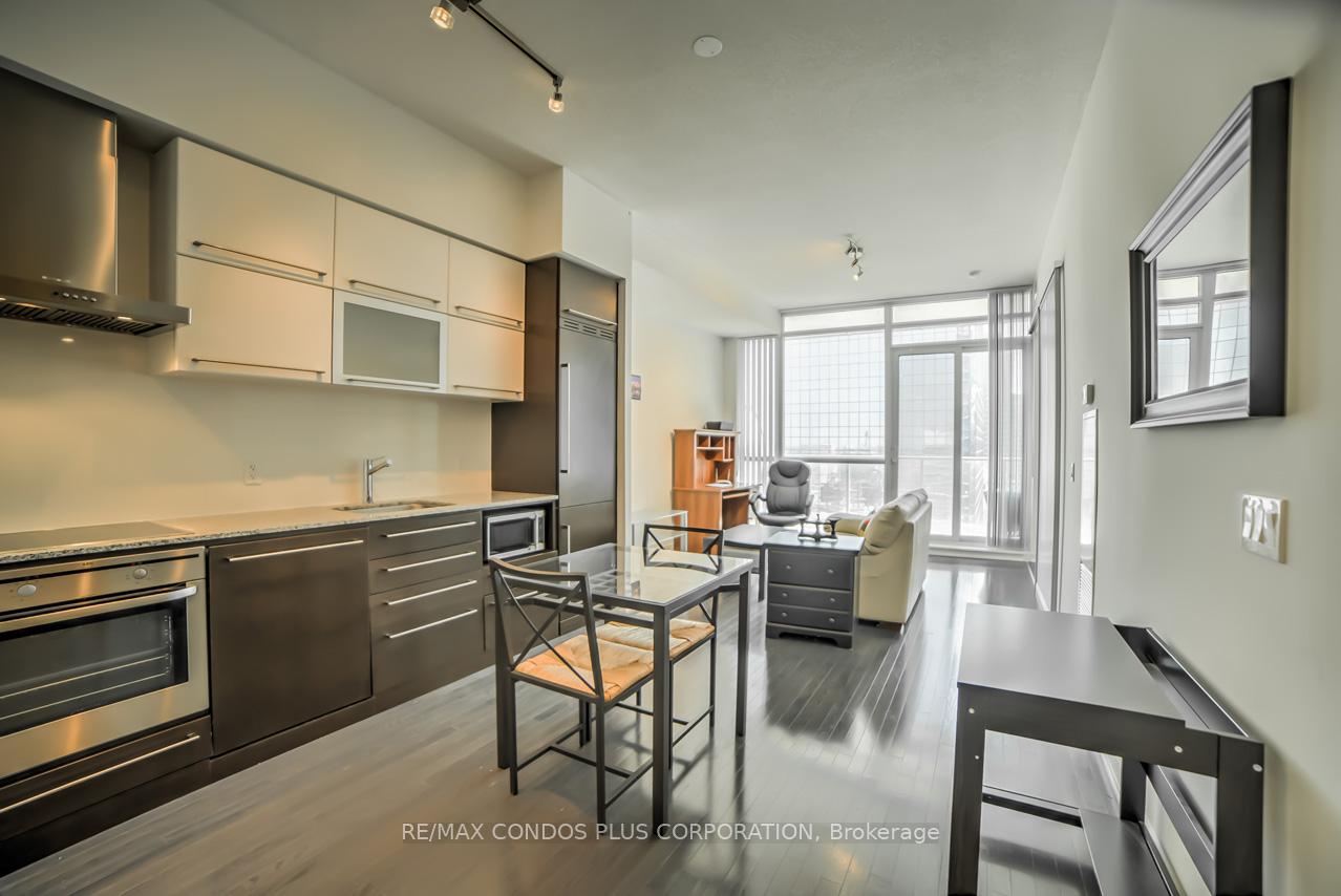 Photo 2 of Unit 2303, 770 Bay Street, Toronto, Bay Street Corridor — HOMEH
