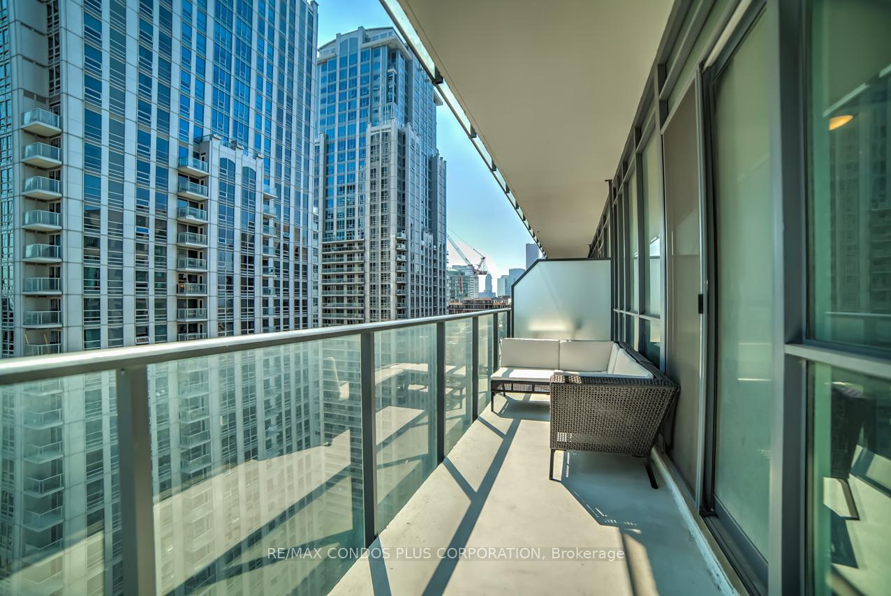 Photo 12 of Unit 2303, 770 Bay Street, Toronto, Bay Street Corridor — HOMEH