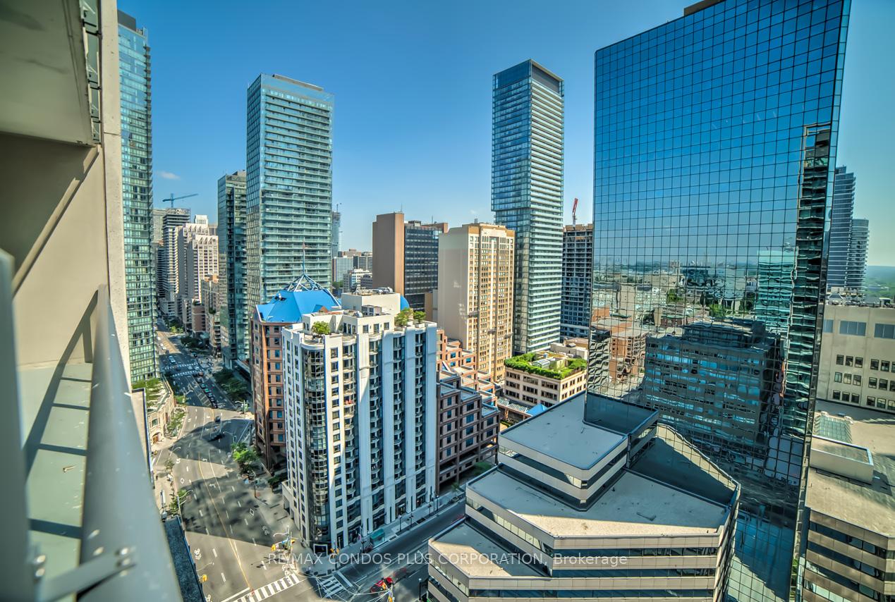 Photo 14 of Unit 2303, 770 Bay Street, Toronto, Bay Street Corridor — HOMEH