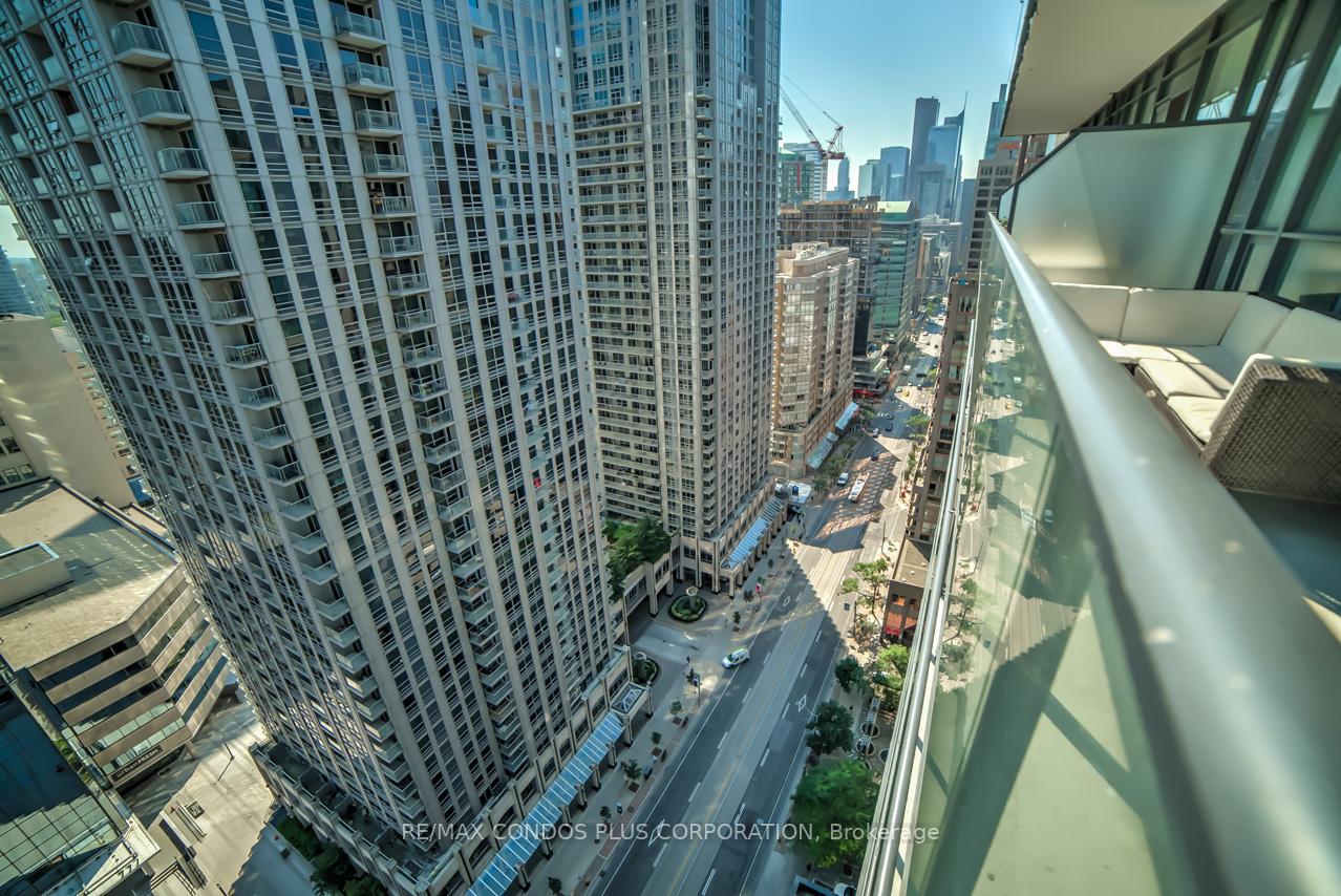 Photo 18 of Unit 2303, 770 Bay Street, Toronto, Bay Street Corridor — HOMEH