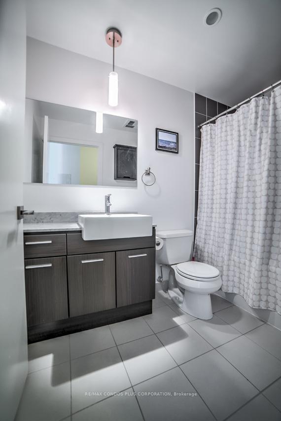 Photo 21 of Unit 2303, 770 Bay Street, Toronto, Bay Street Corridor — HOMEH