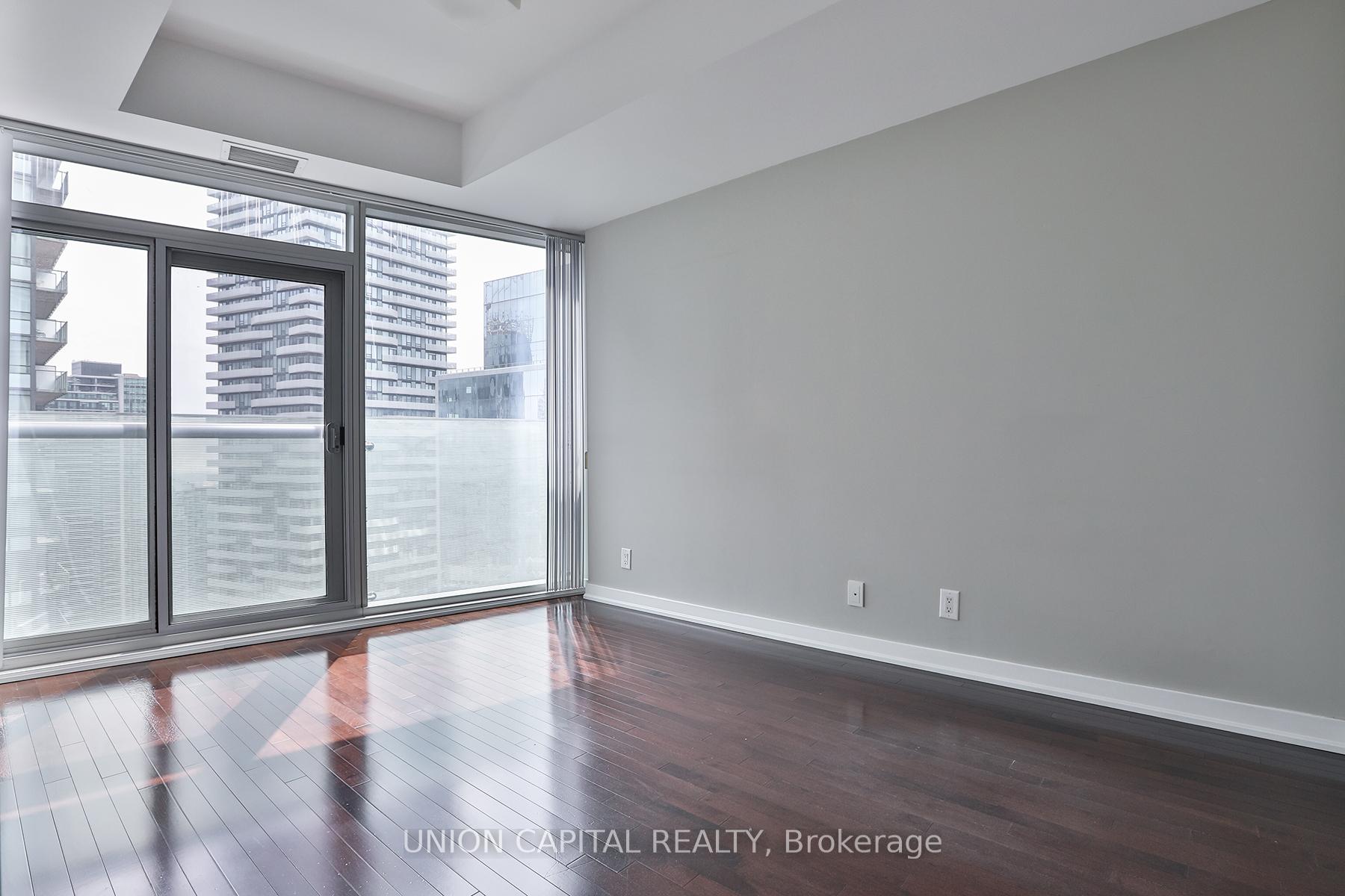 Photo 8 of Unit 3902, 14 York Street, Toronto, Waterfront Communities — HOMEH