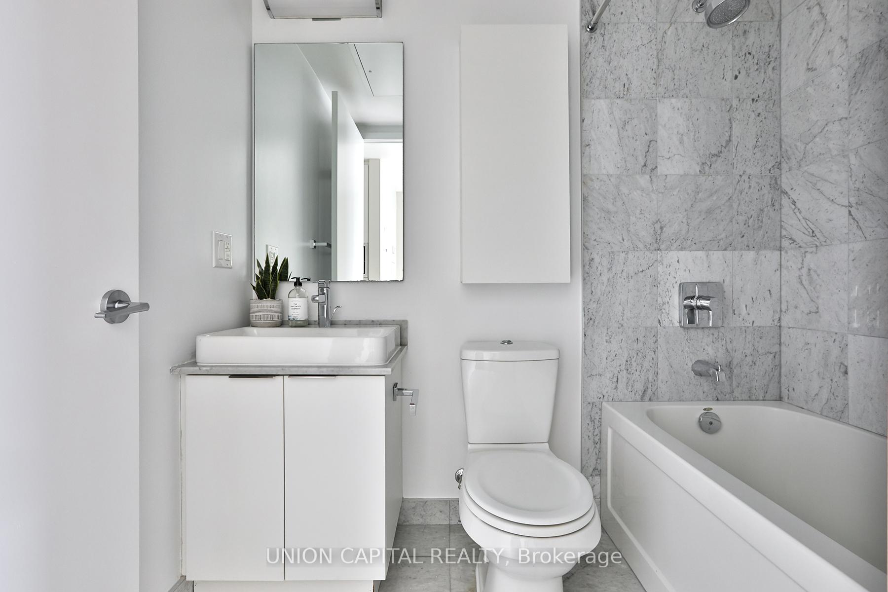 Photo 9 of Unit 3902, 14 York Street, Toronto, Waterfront Communities — HOMEH